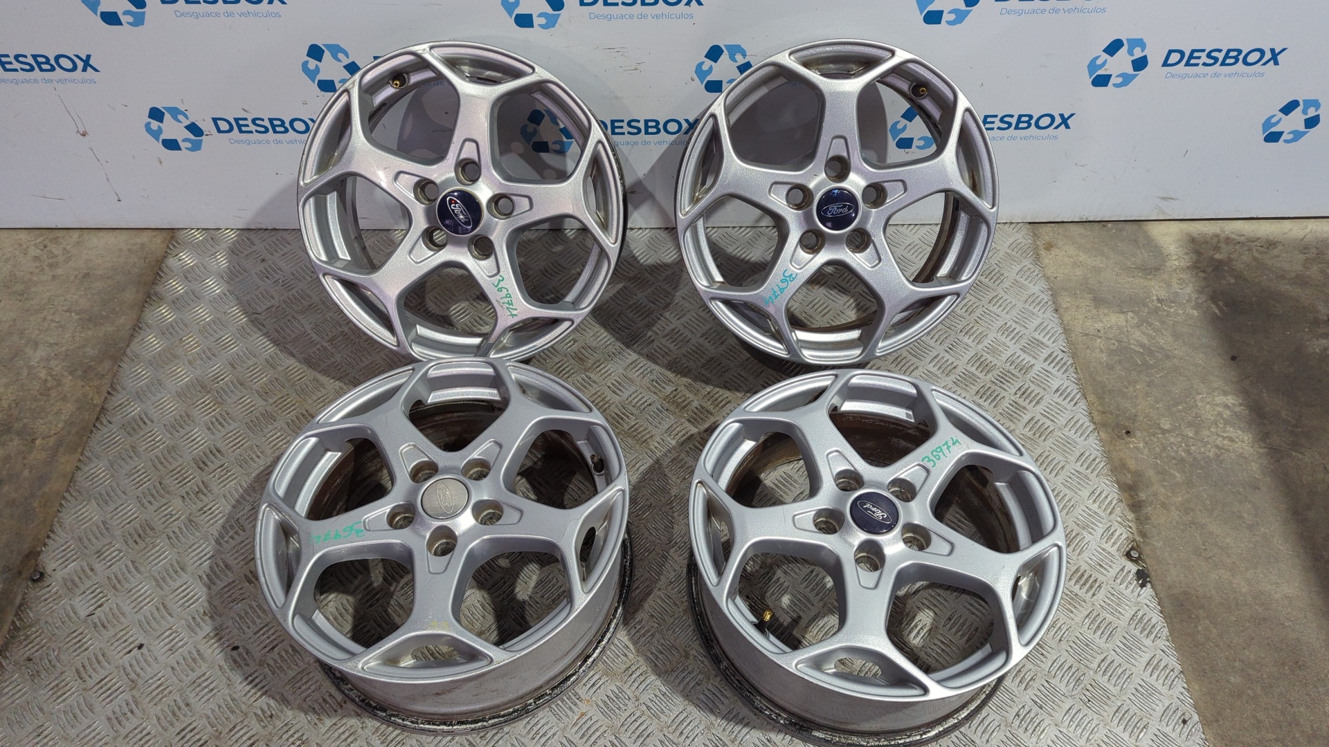 JUEGO LLANTAS FORD MONDEO BER. (CA2)