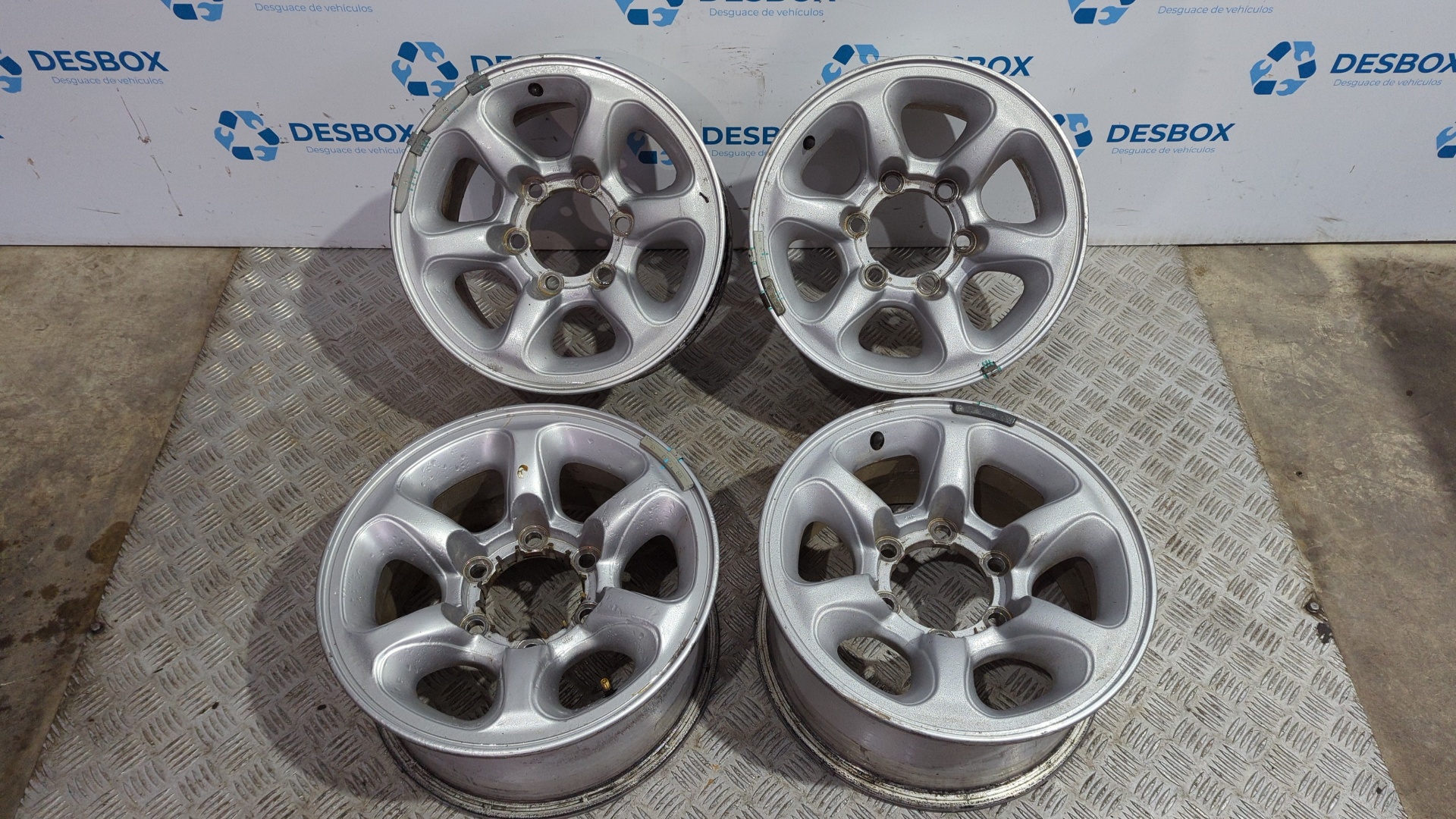 JUEGO LLANTAS MITSUBISHI MONTERO (V20/V40)