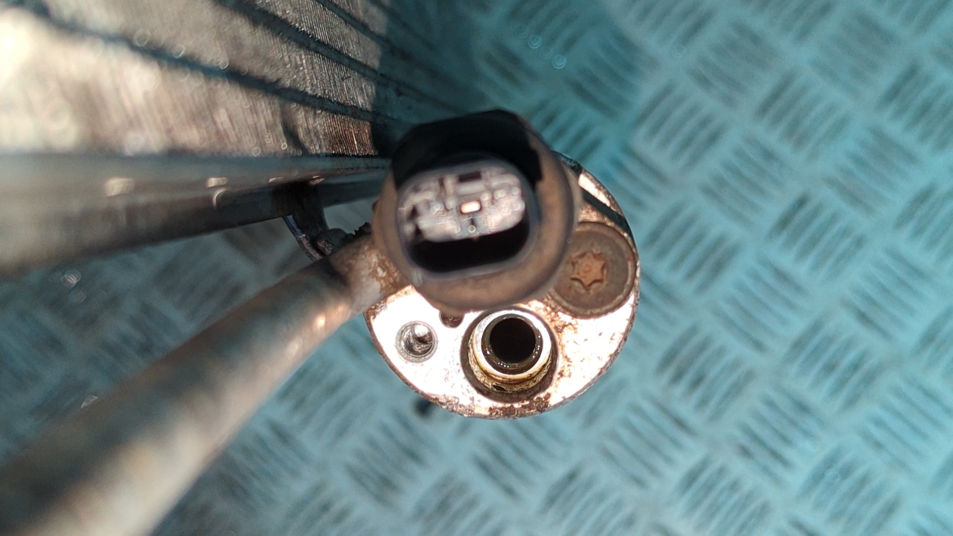 CONDENSADOR / RADIADOR  AIRE ACONDICIONADO MERCEDES-BENZ CLASE A (W169) - vista 3