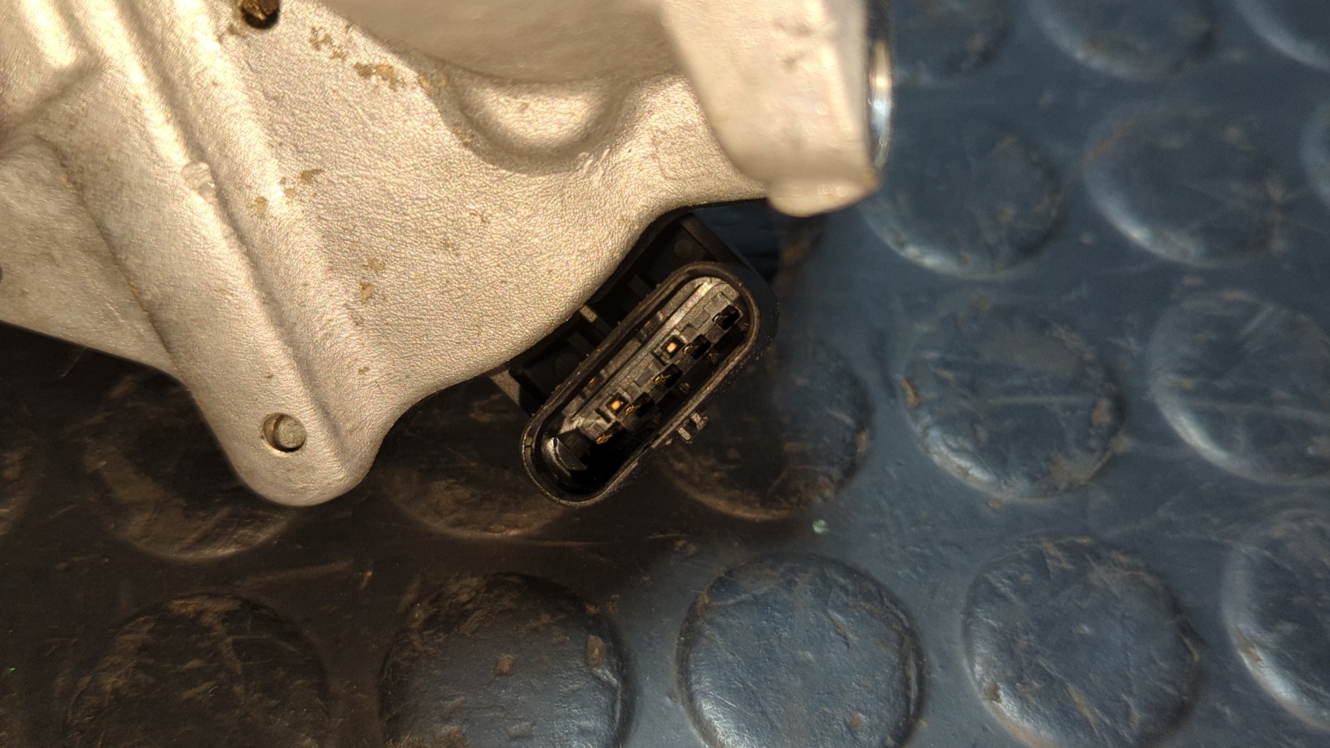 VALVULA EGR MERCEDES-BENZ VITO (W639) BASIC, COMBI - vista 3