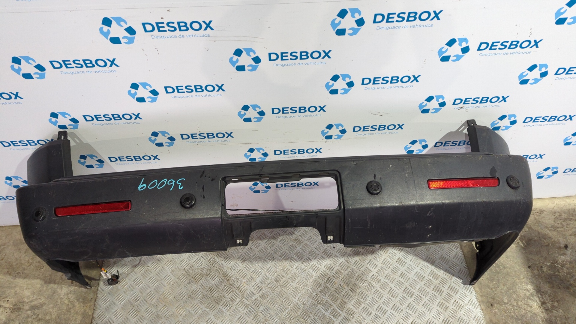 PARAGOLPES TRASERO LAND ROVER DISCOVERY