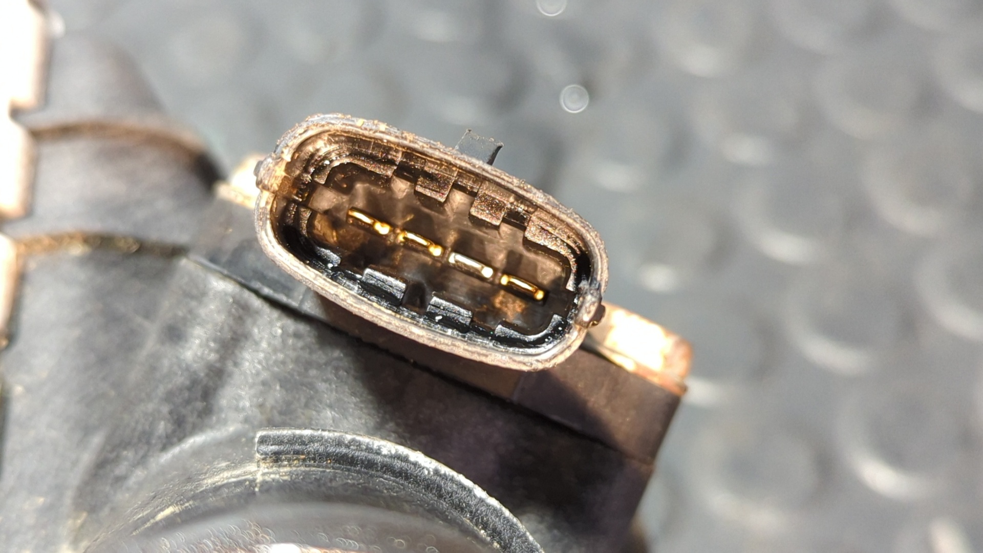 INTERCOOLER KIA CEE'D - vista 3