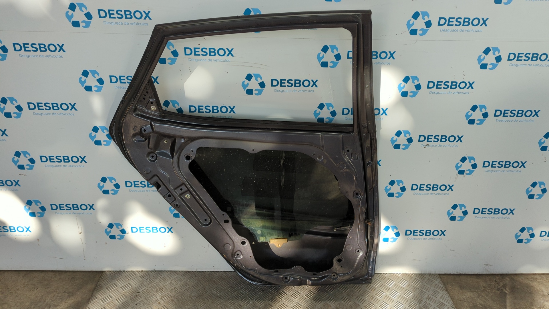 PUERTA TRASERA IZQUIERDA KIA CEE'D - vista 3