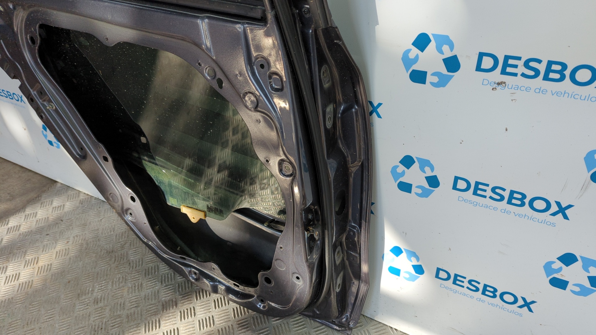 PUERTA TRASERA IZQUIERDA KIA CEE'D - vista 4