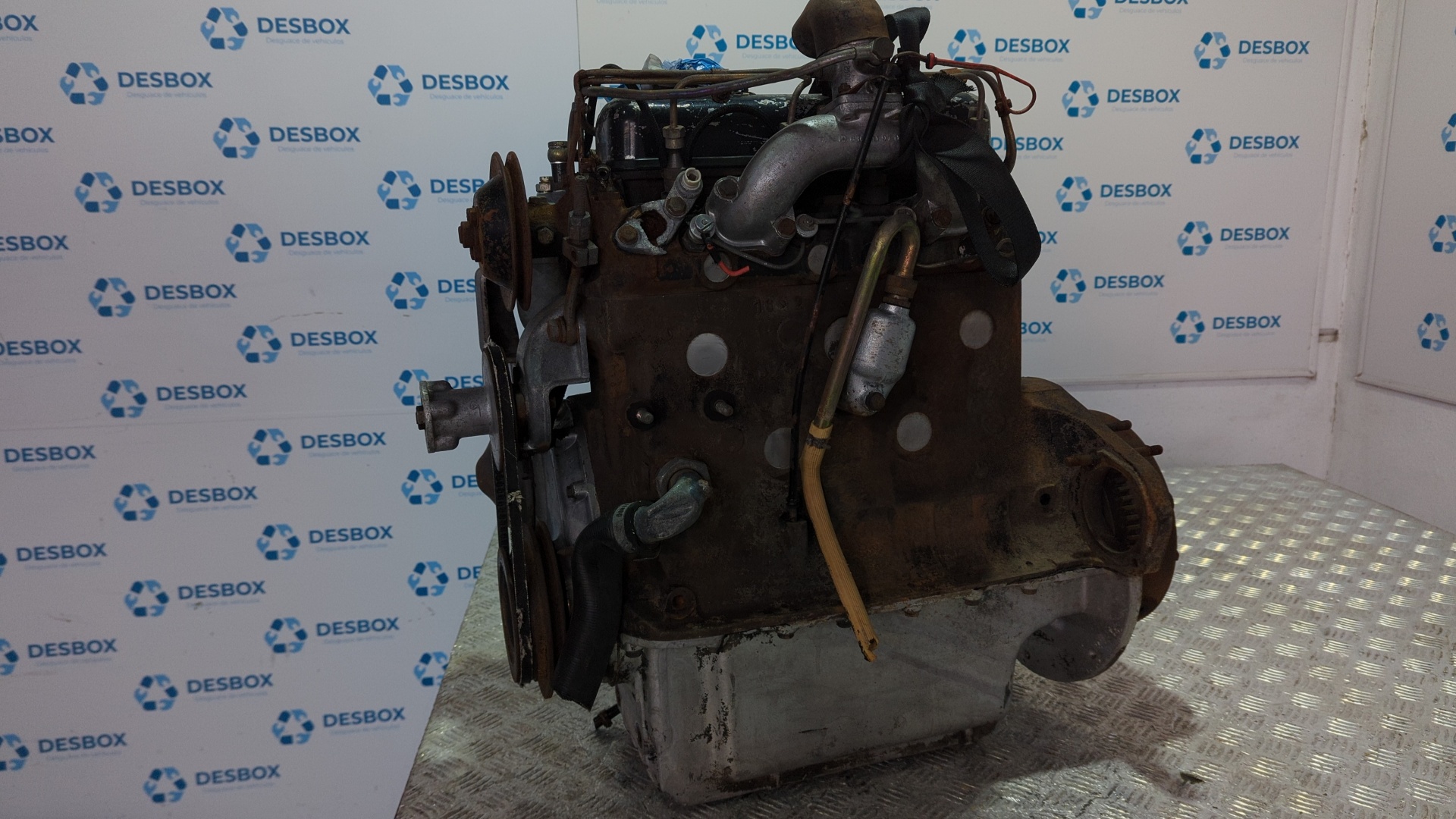 MOTOR MERCEDES-BENZ CLASE E (W114/W115) - vista 5