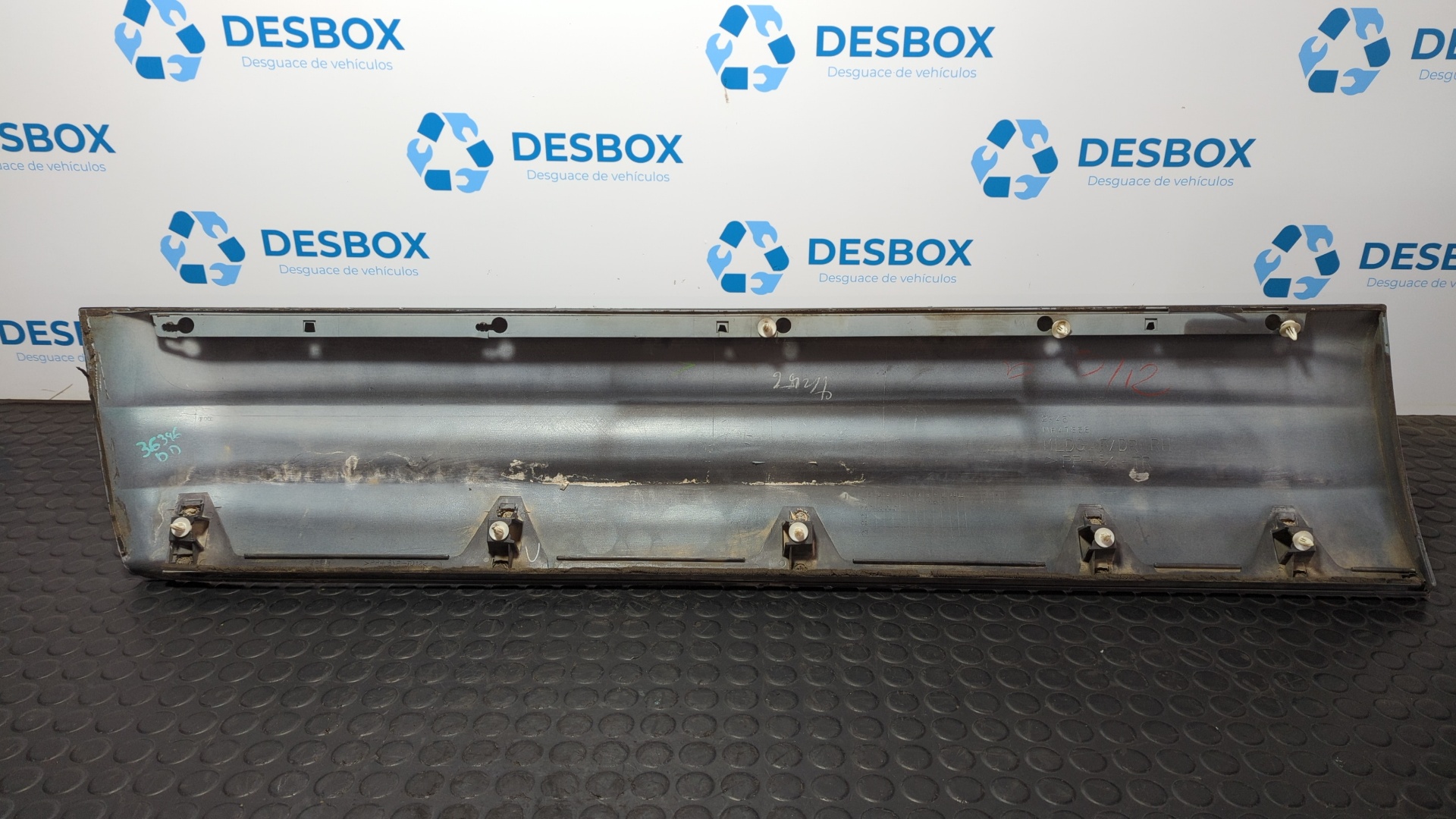 MOLDURA MITSUBISHI MONTERO (V80/V90) - vista 4