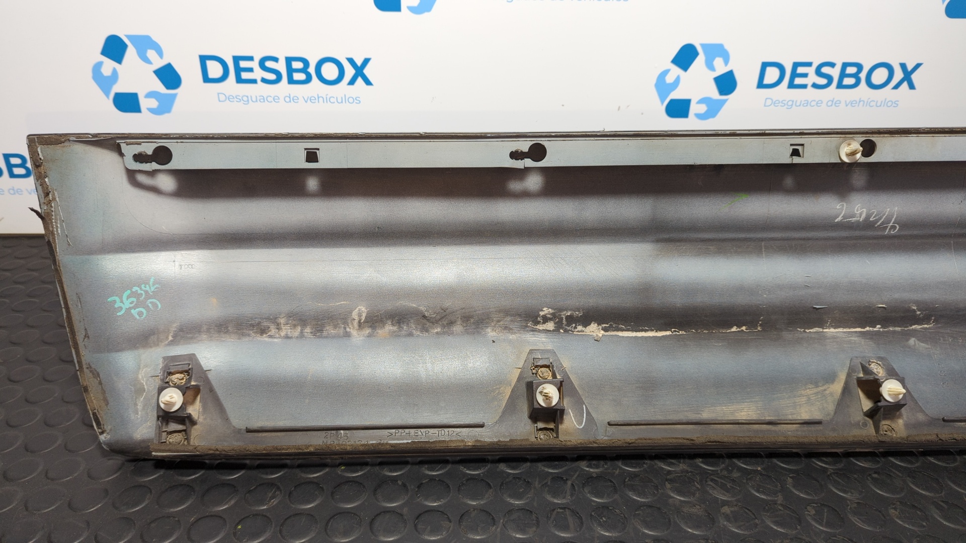 MOLDURA MITSUBISHI MONTERO (V80/V90) - vista 3