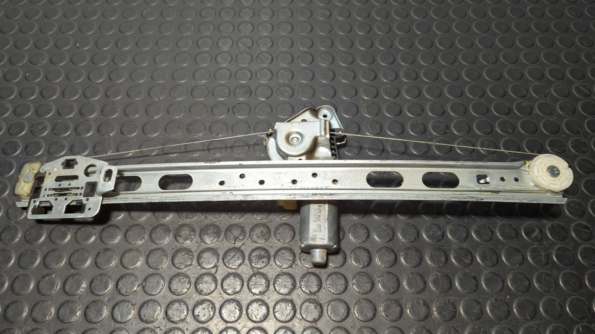 ELEVALUNAS TRASERO IZQUIERDO MERCEDES-BENZ CLASE M (W163) - vista 4