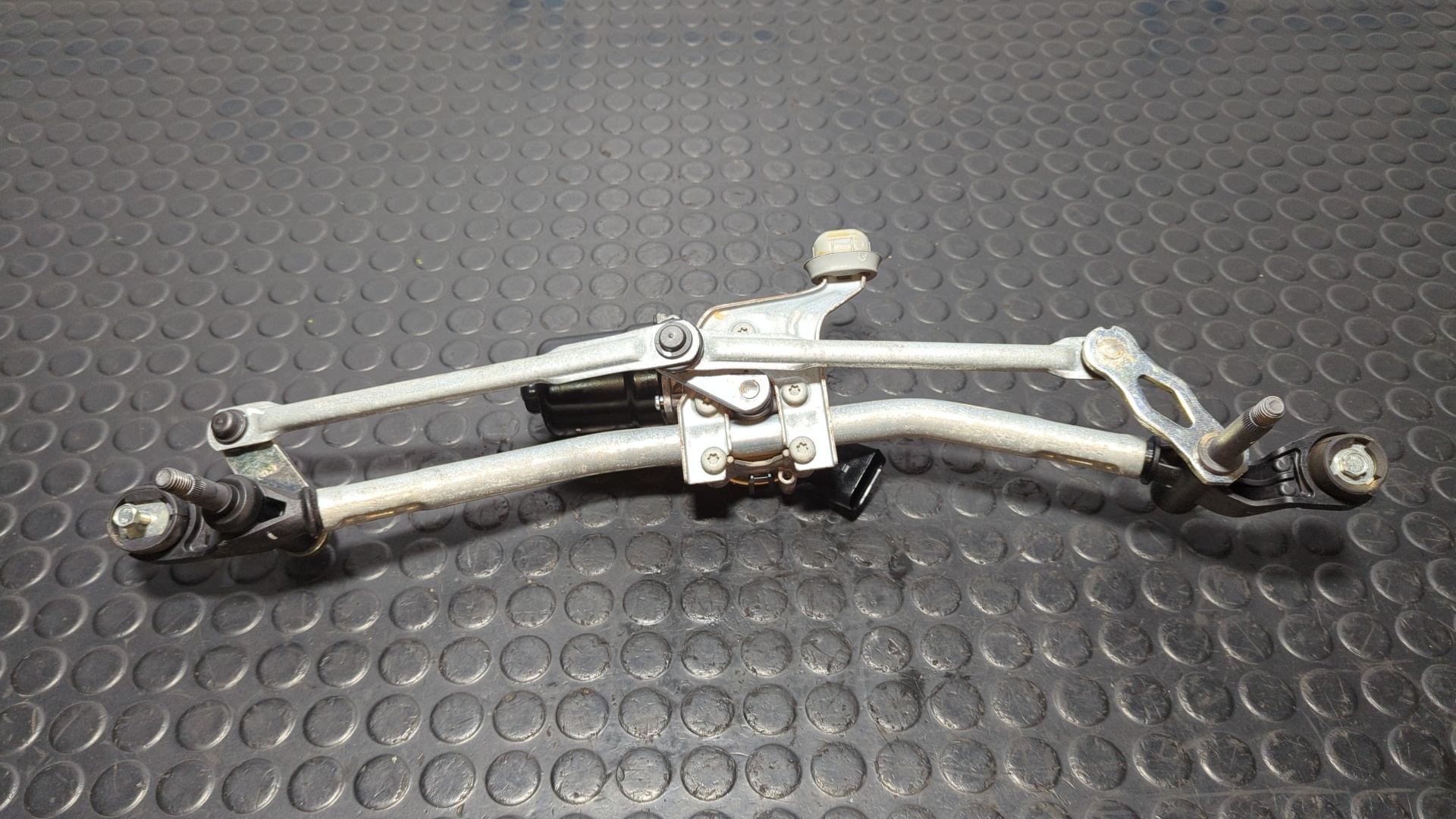 MOTOR LIMPIA DELANTERO OPEL CORSA F