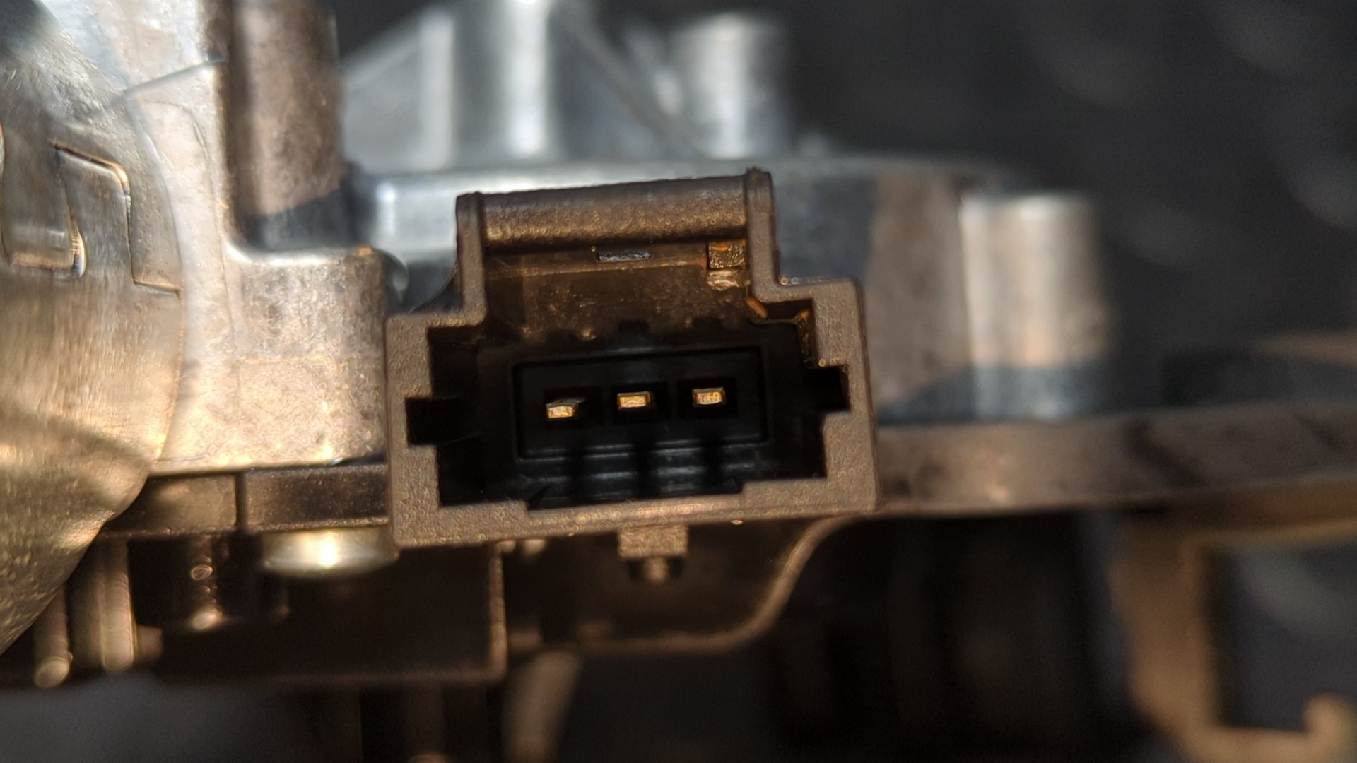 MOTOR LIMPIA TRASERO OPEL CORSA F - vista 4