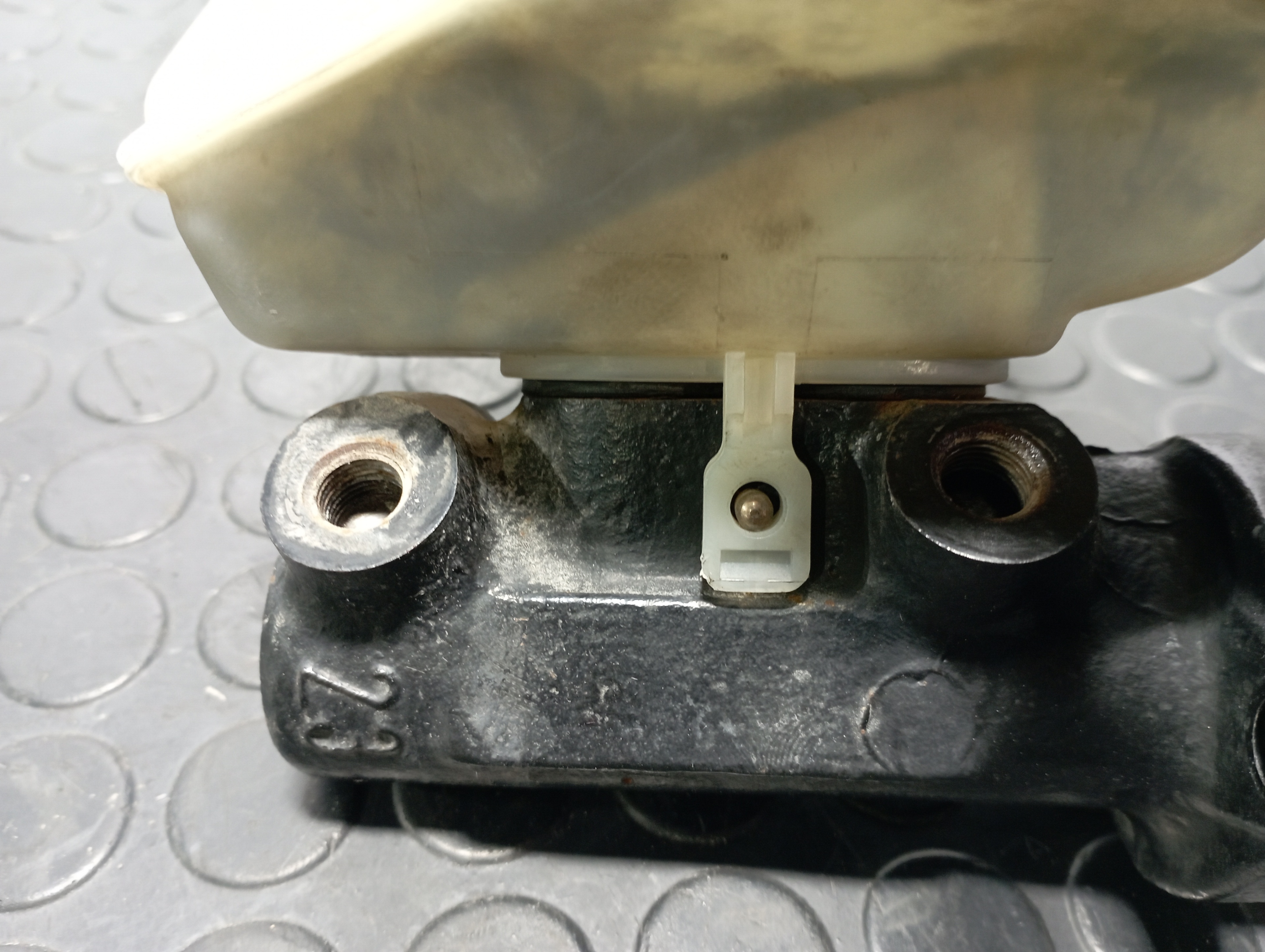 BOMBA FRENO VOLKSWAGEN T4 TRANSPORTER/FURGONETA (MOD. 1991) - vista 3