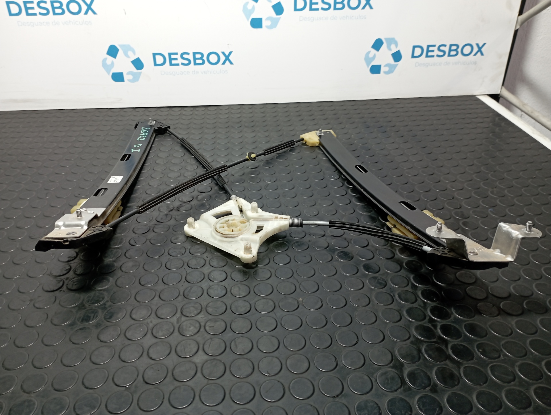 ELEVALUNAS DELANTERO IZQUIERDO VOLKSWAGEN POLO