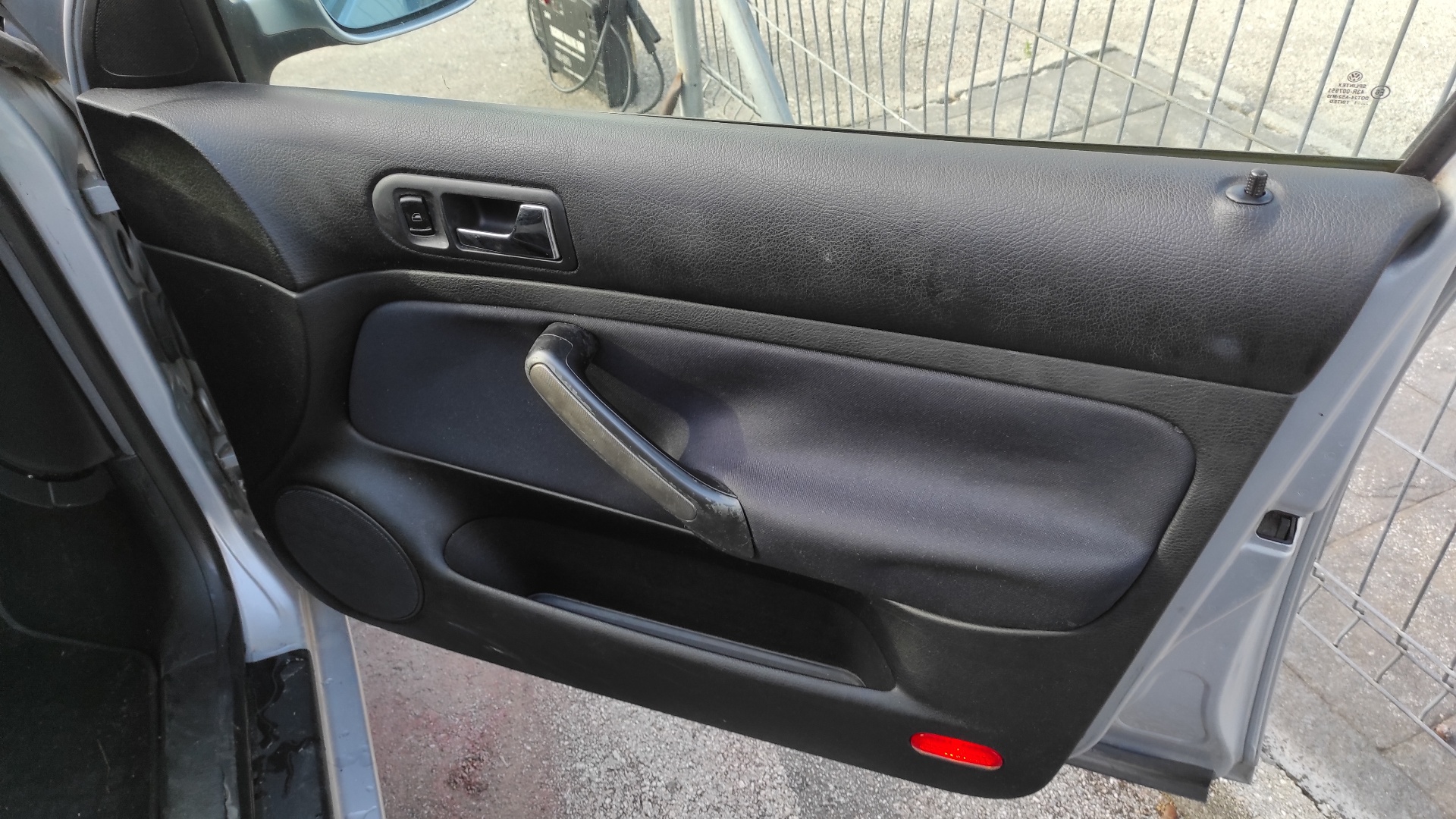 PARAGOLPES TRASERO VOLKSWAGEN BORA BERLINA (1J2) - vista 3