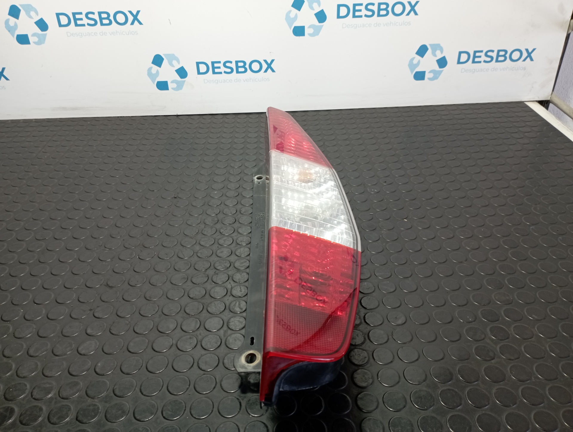 PILOTO TRASERO DERECHO FIAT DOBLO (119)