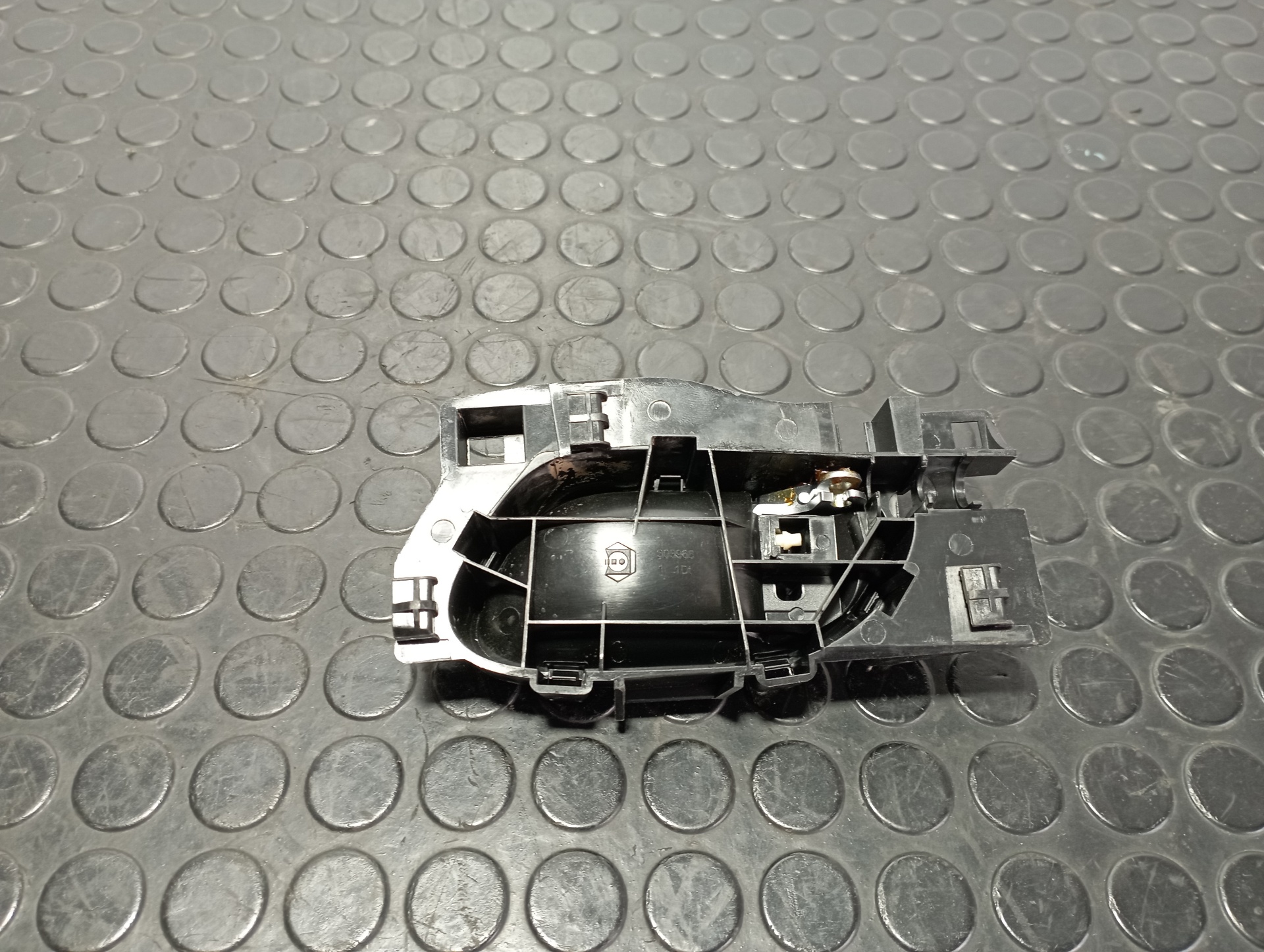 MANETA INTERIOR LATERAL DERECHA PEUGEOT 208 - vista 2