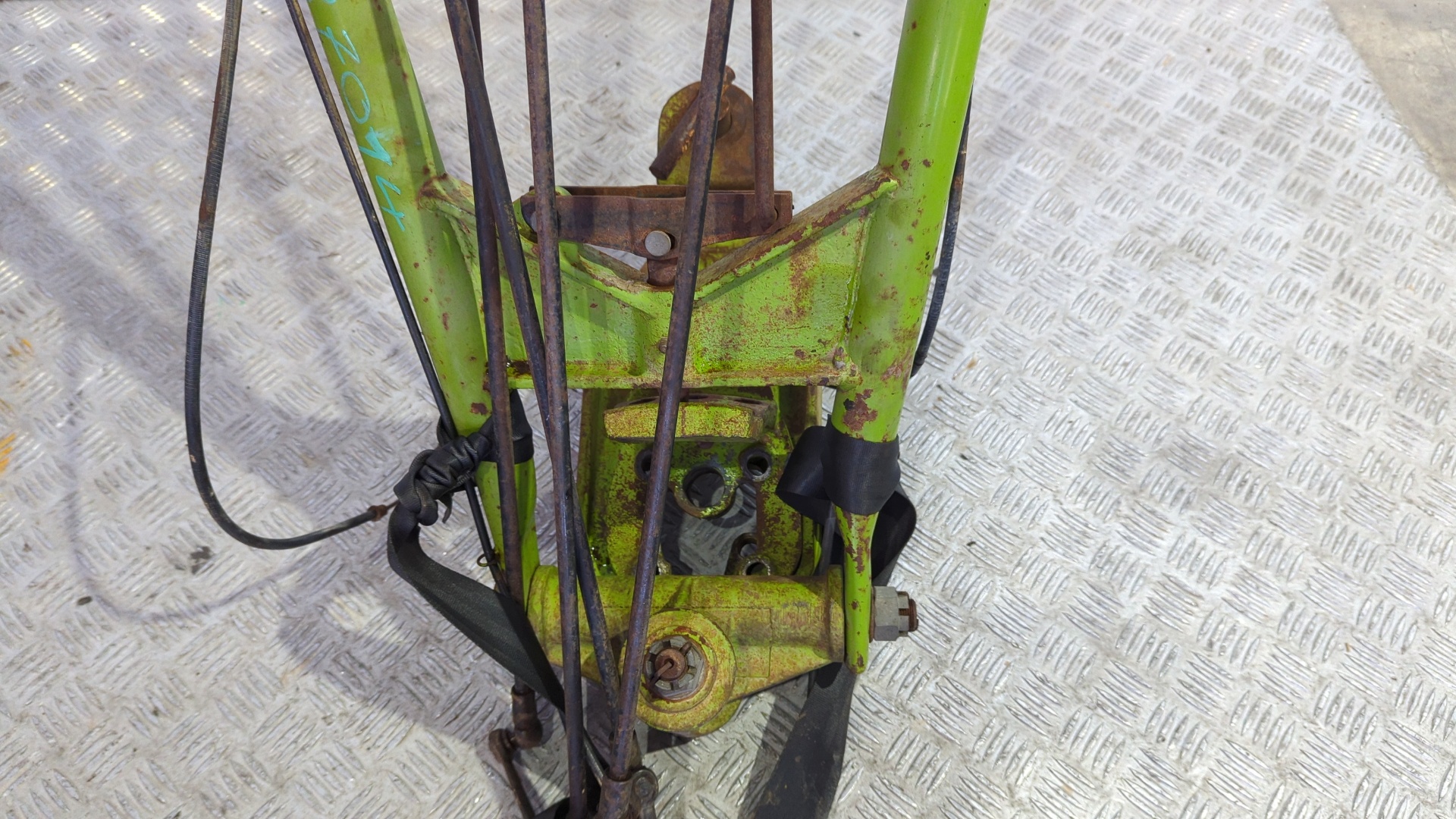 HORQUILLA AGRIA 2700 DL - vista 4