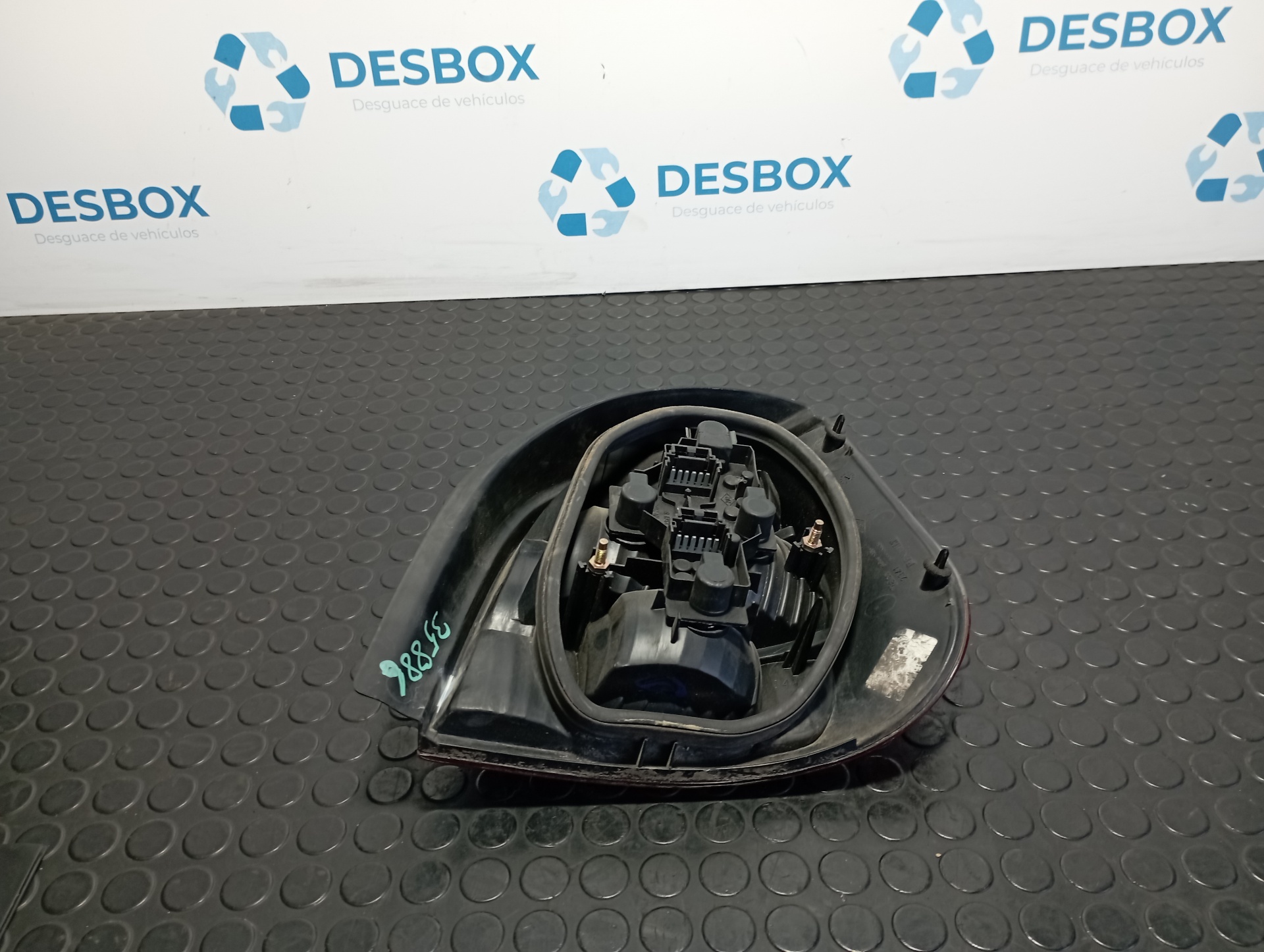 PILOTO TRASERO IZQUIERDO RENAULT MEGANE I SCENIC (JA0) - vista 2