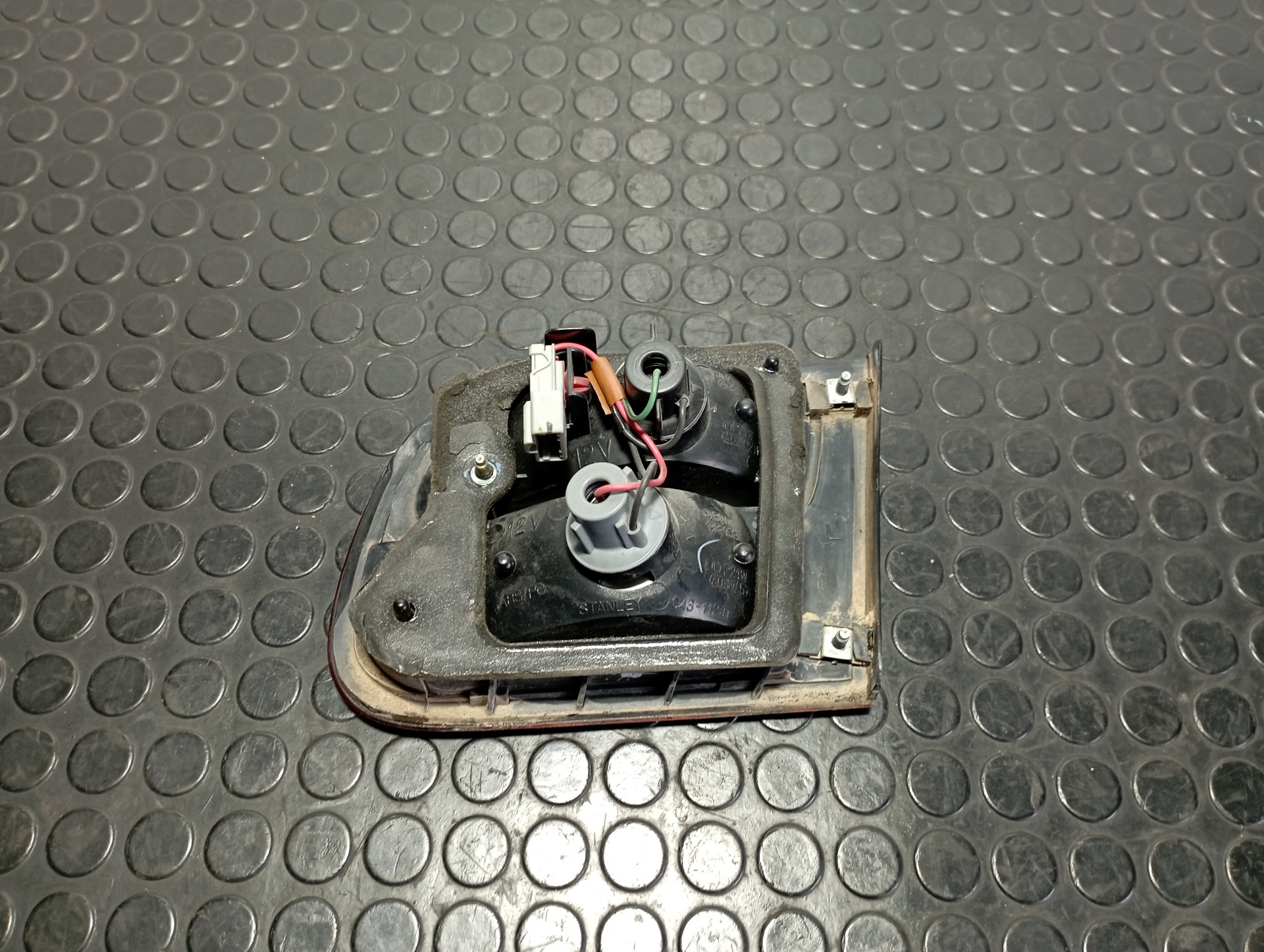 PILOTO PORTON IZQUIERDO HONDA CIVIC (AF-AS) - vista 2