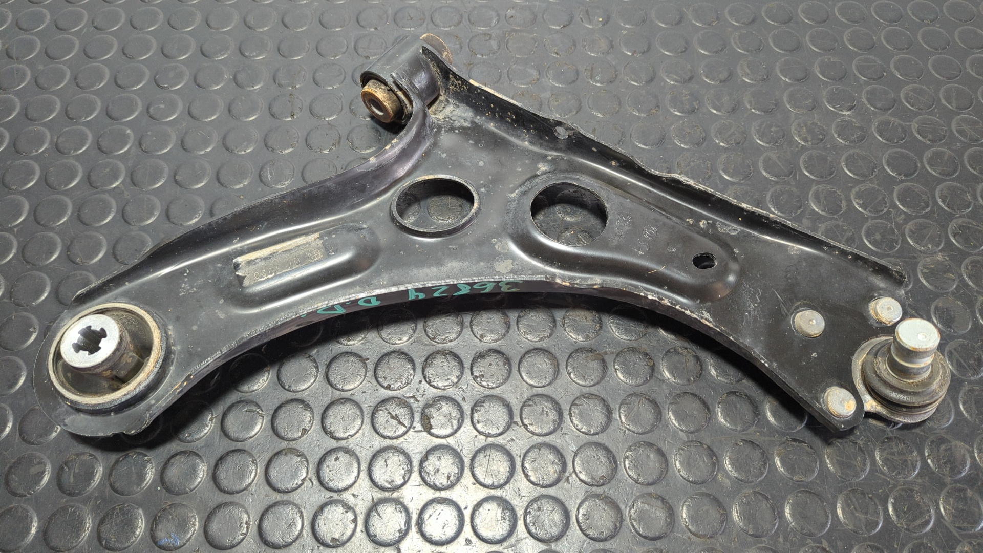 BRAZO DERECHO INFERIOR DELANTERO OPEL CORSA F - vista 2