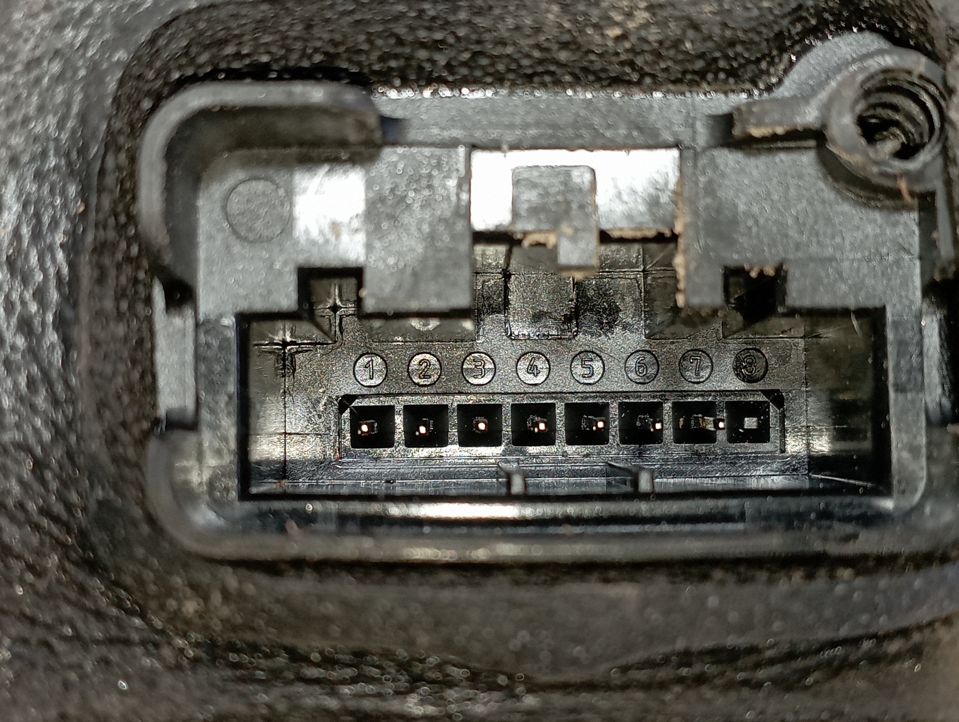 CERRADURA PUERTA TRASERA DERECHA SEAT ARONA - vista 3