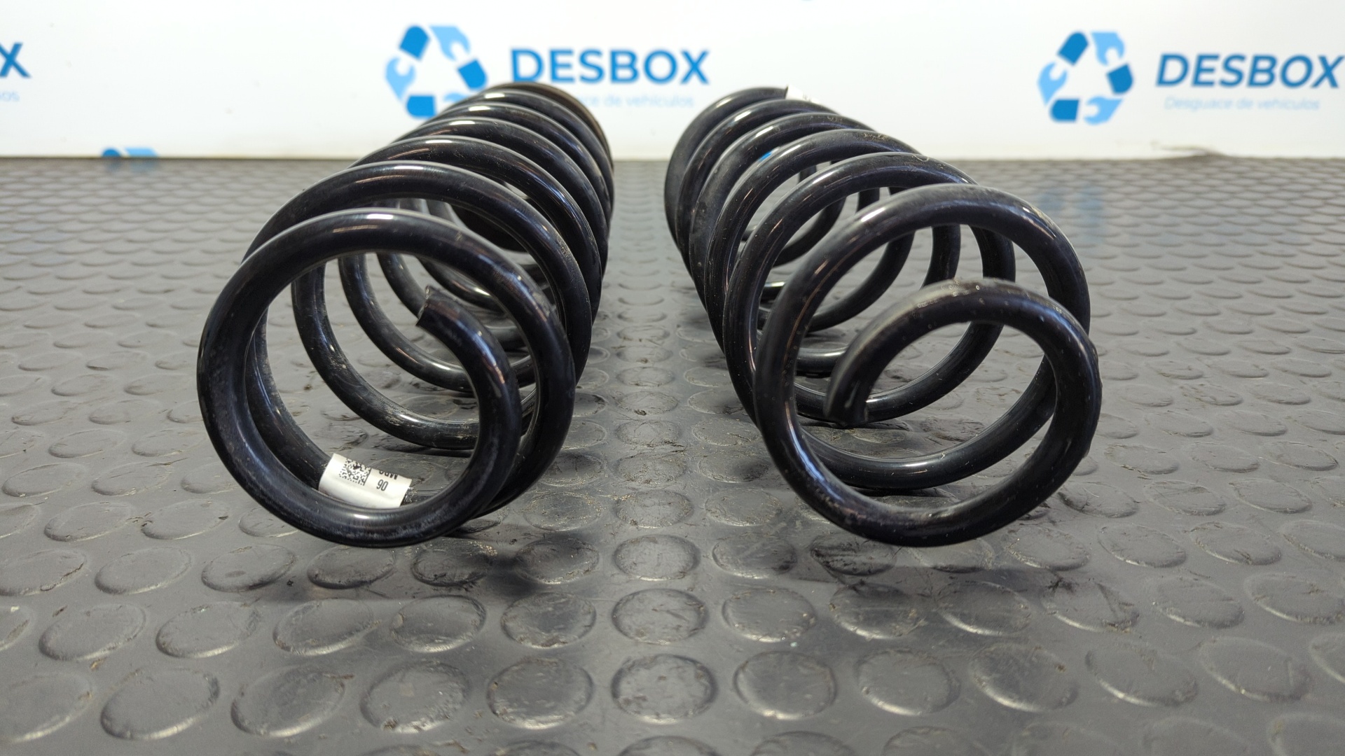 JUEGO MUELLES TRASEROS SEAT ARONA - vista 2