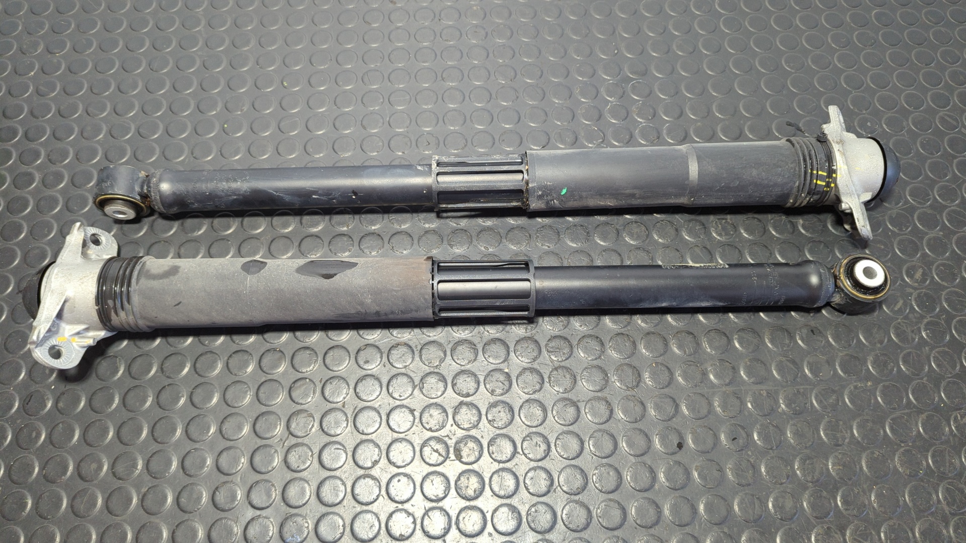 JUEGO AMORTIGUADORES TRASEROS SEAT ARONA