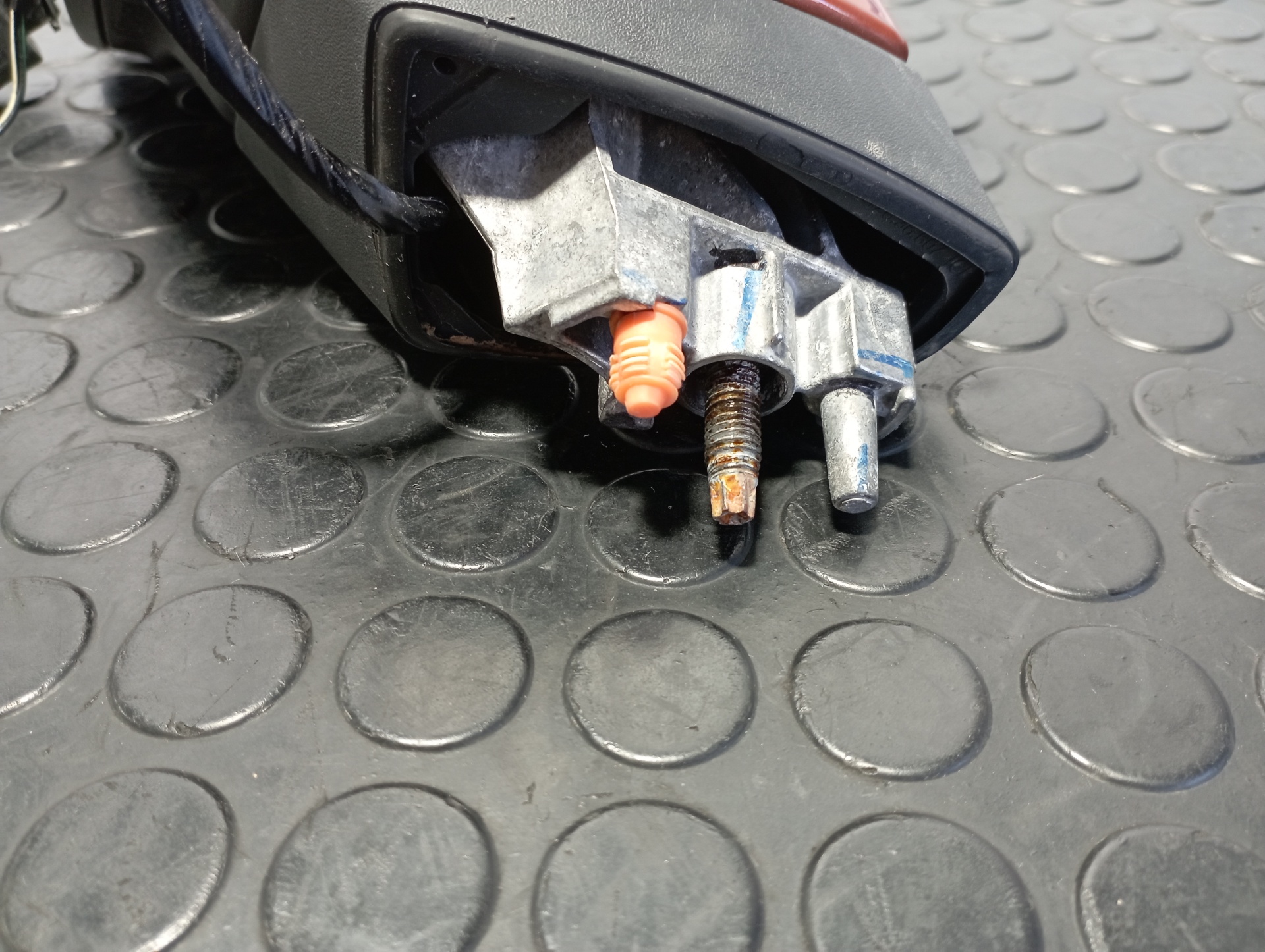 RETROVISOR IZQUIERDO SEAT ARONA - vista 2