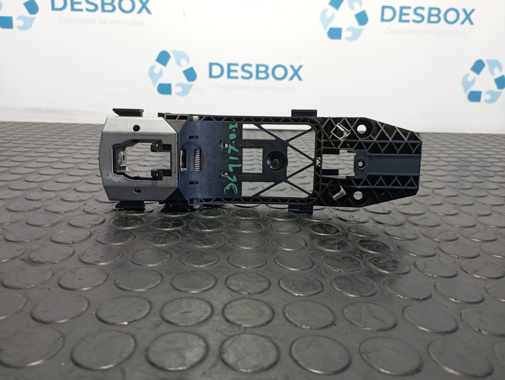 SOPORTE MANETA DELANTERA IZQUIERDA SEAT ARONA