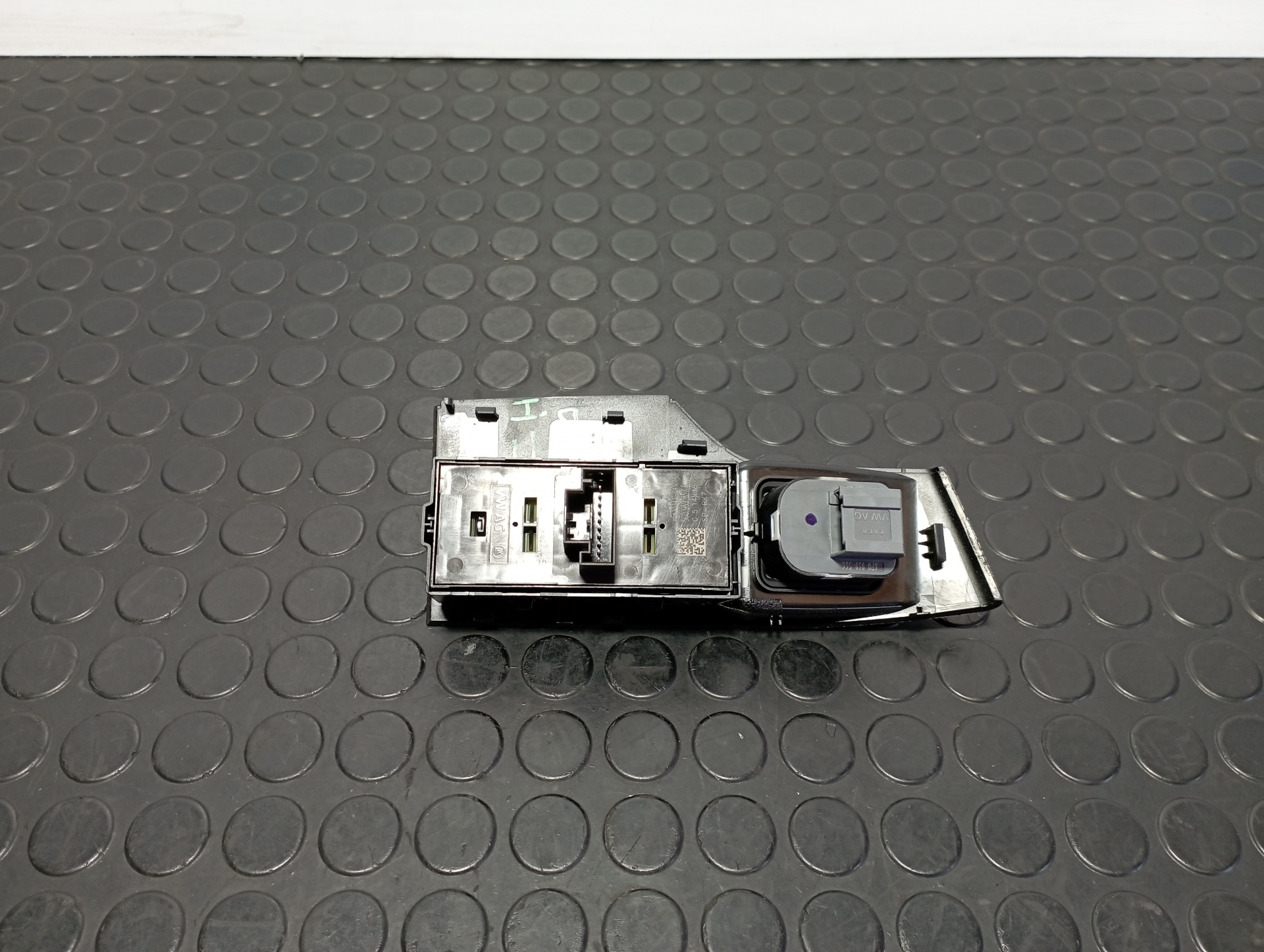 MANDO ELEVALUNAS DELANTERO IZQUIERDO SEAT ARONA - vista 2