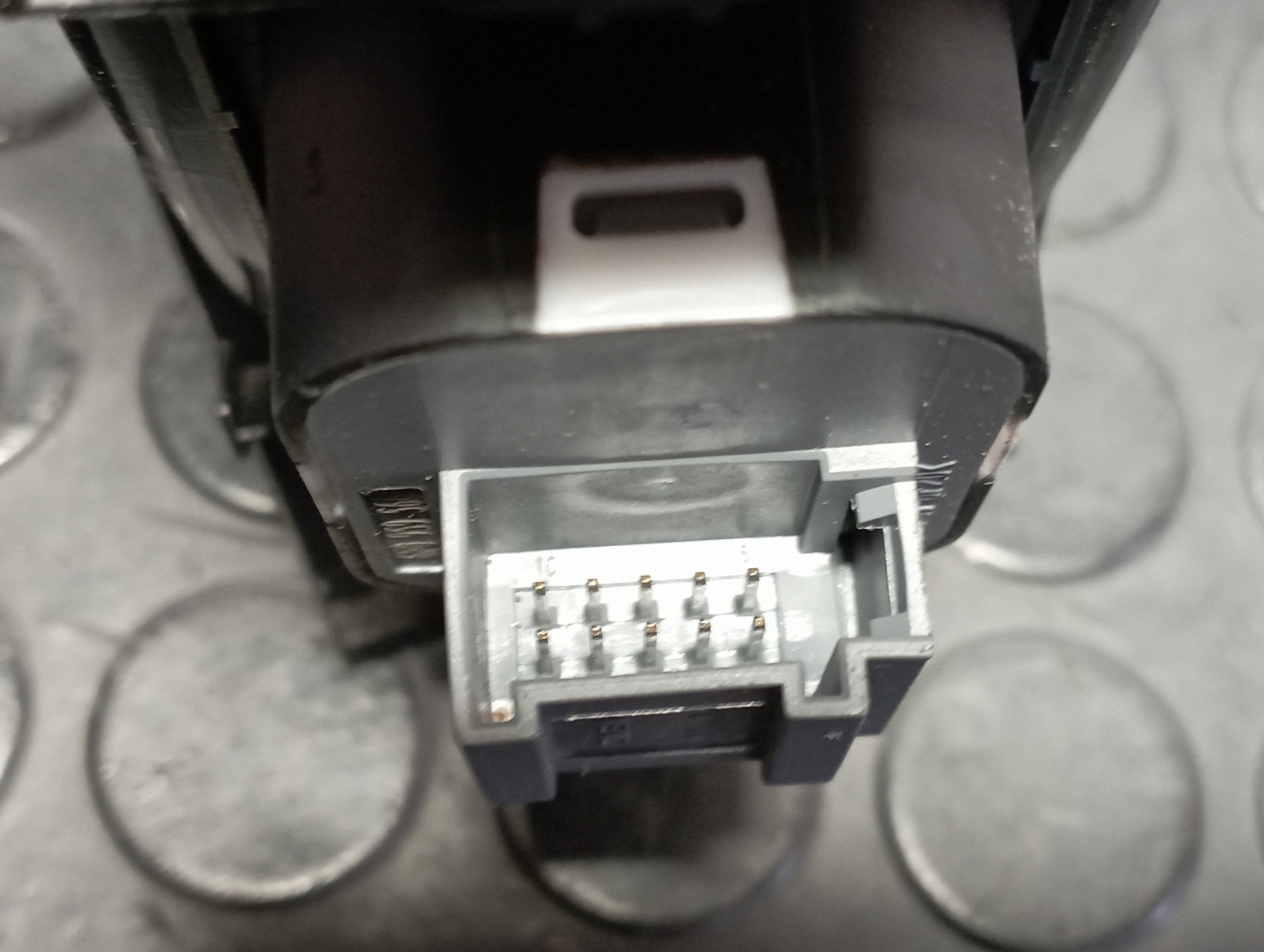 MANDO ELEVALUNAS DELANTERO IZQUIERDO SEAT ARONA - vista 3