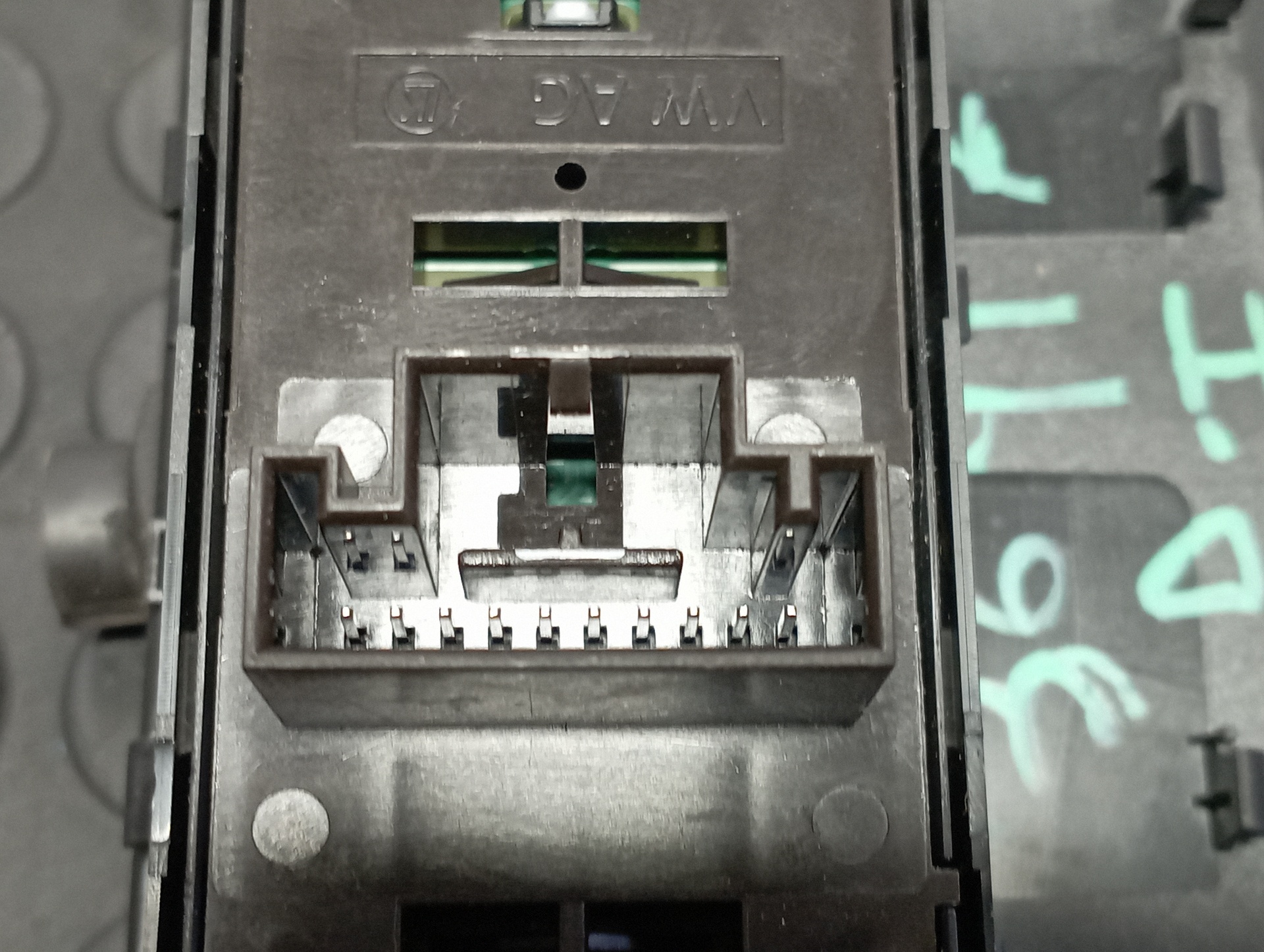 MANDO ELEVALUNAS DELANTERO IZQUIERDO SEAT ARONA - vista 4