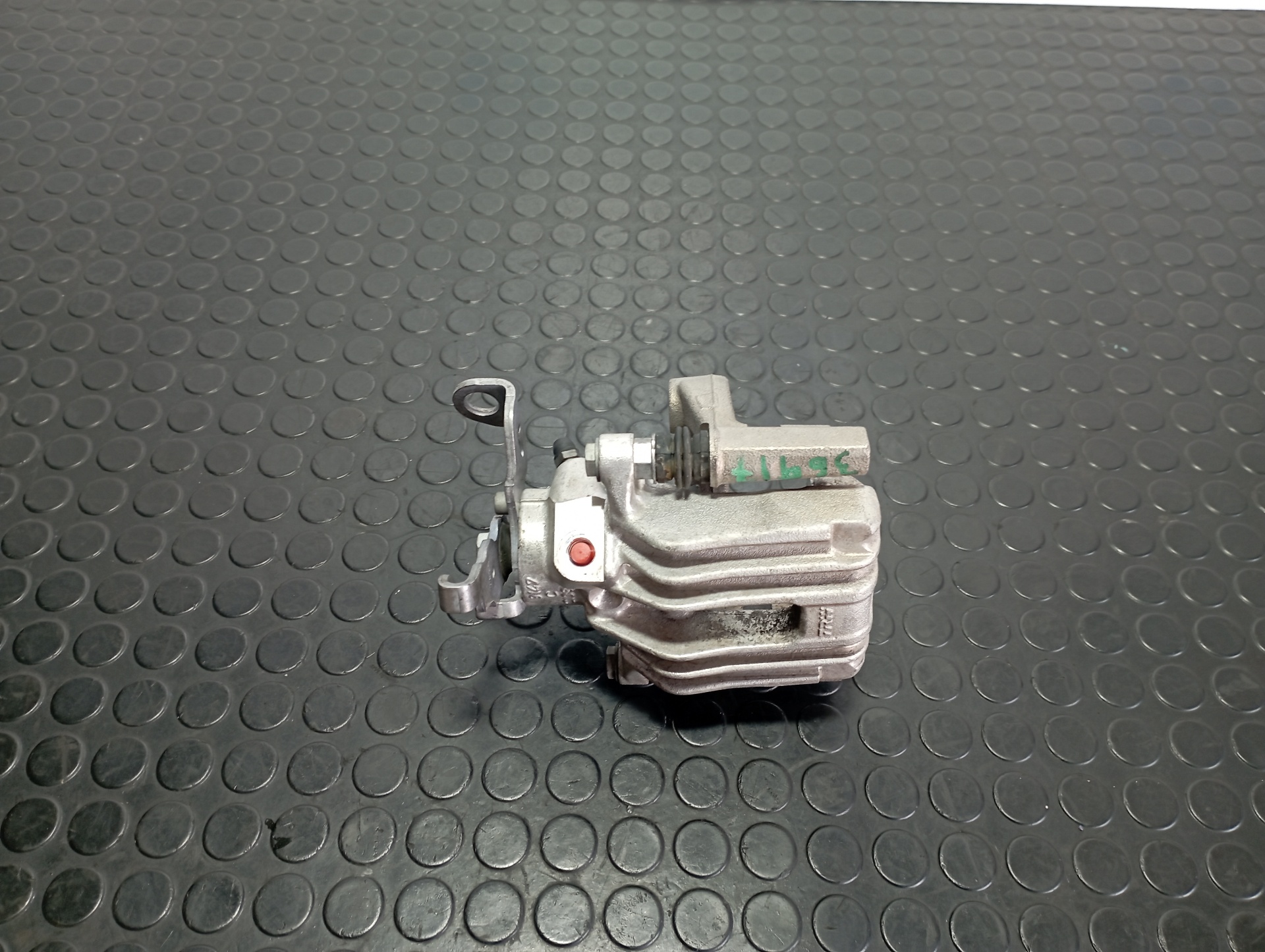 PINZA DE FRENO TRASERA DERECHA SEAT ARONA - vista 3