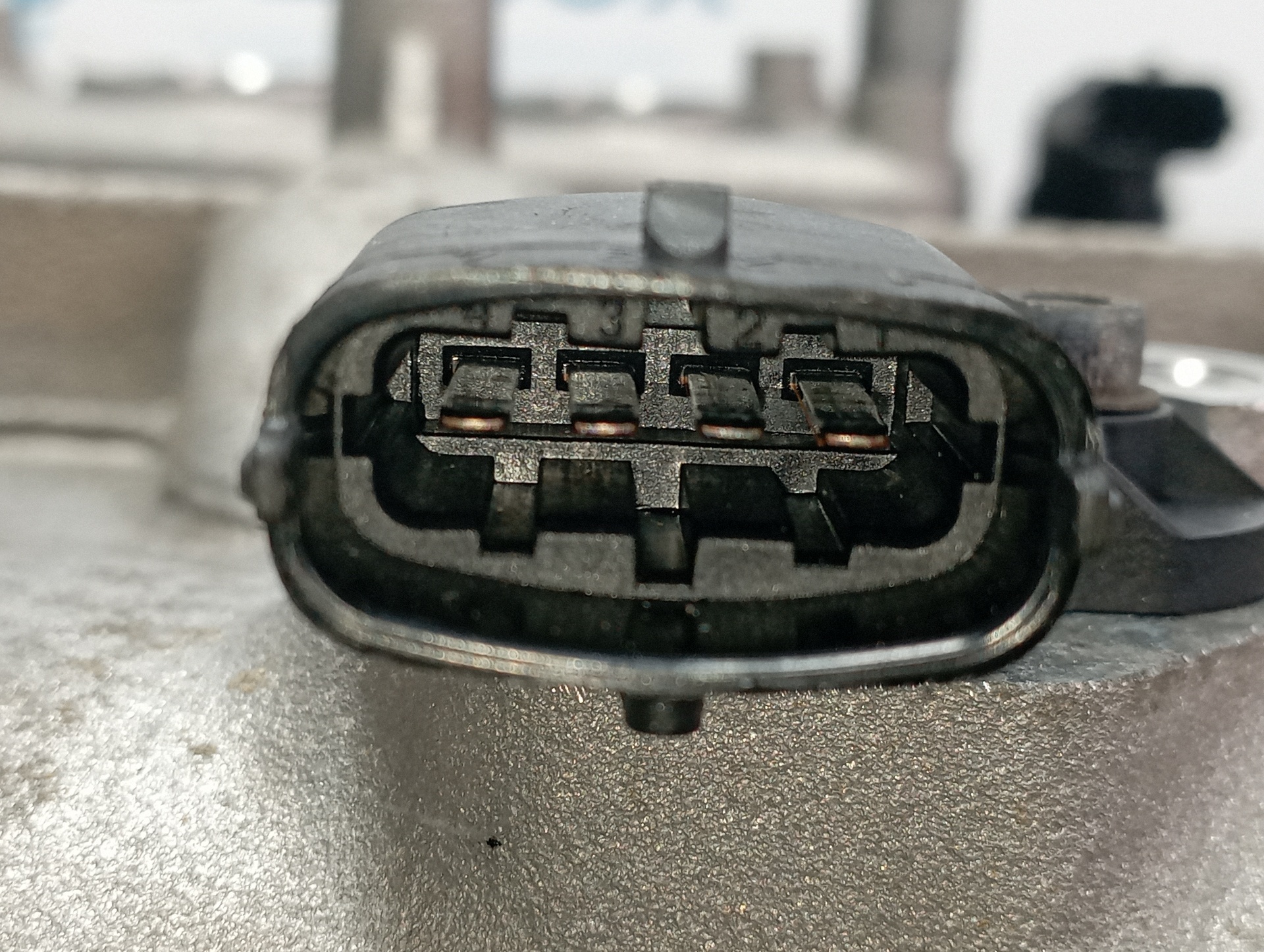 TAPA BALANCINES CHRYSLER VOYAGER (RG) - vista 4