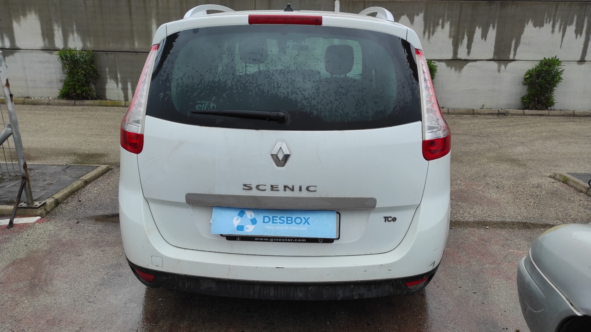 REFUERZO PARAGOLPES DELANTERO RENAULT SCENIC III - vista 6