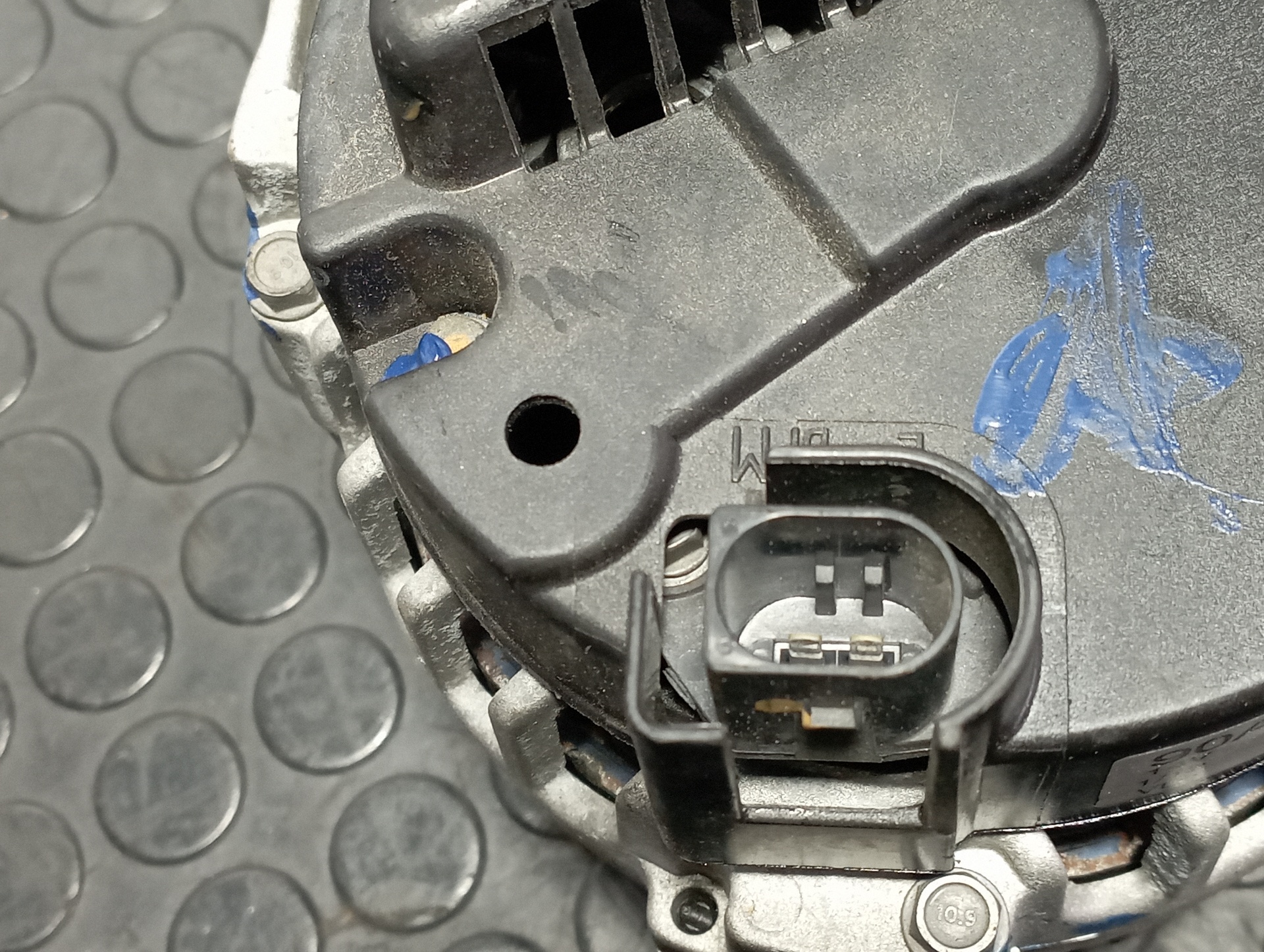 ALTERNADOR SKODA FABIA (5J2 ) - vista 4