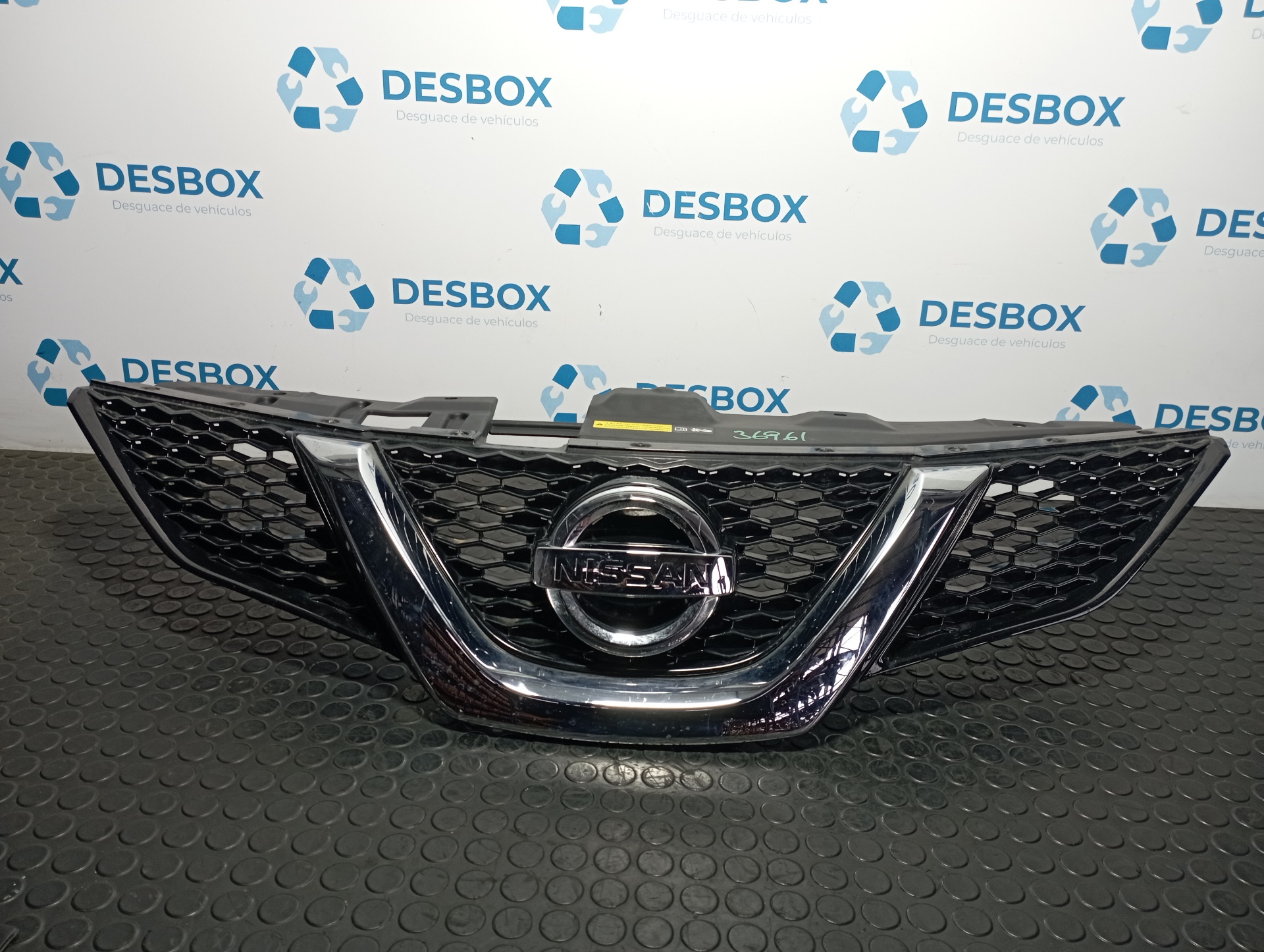 REJILLA DELANTERA NISSAN QASHQAI (J11)