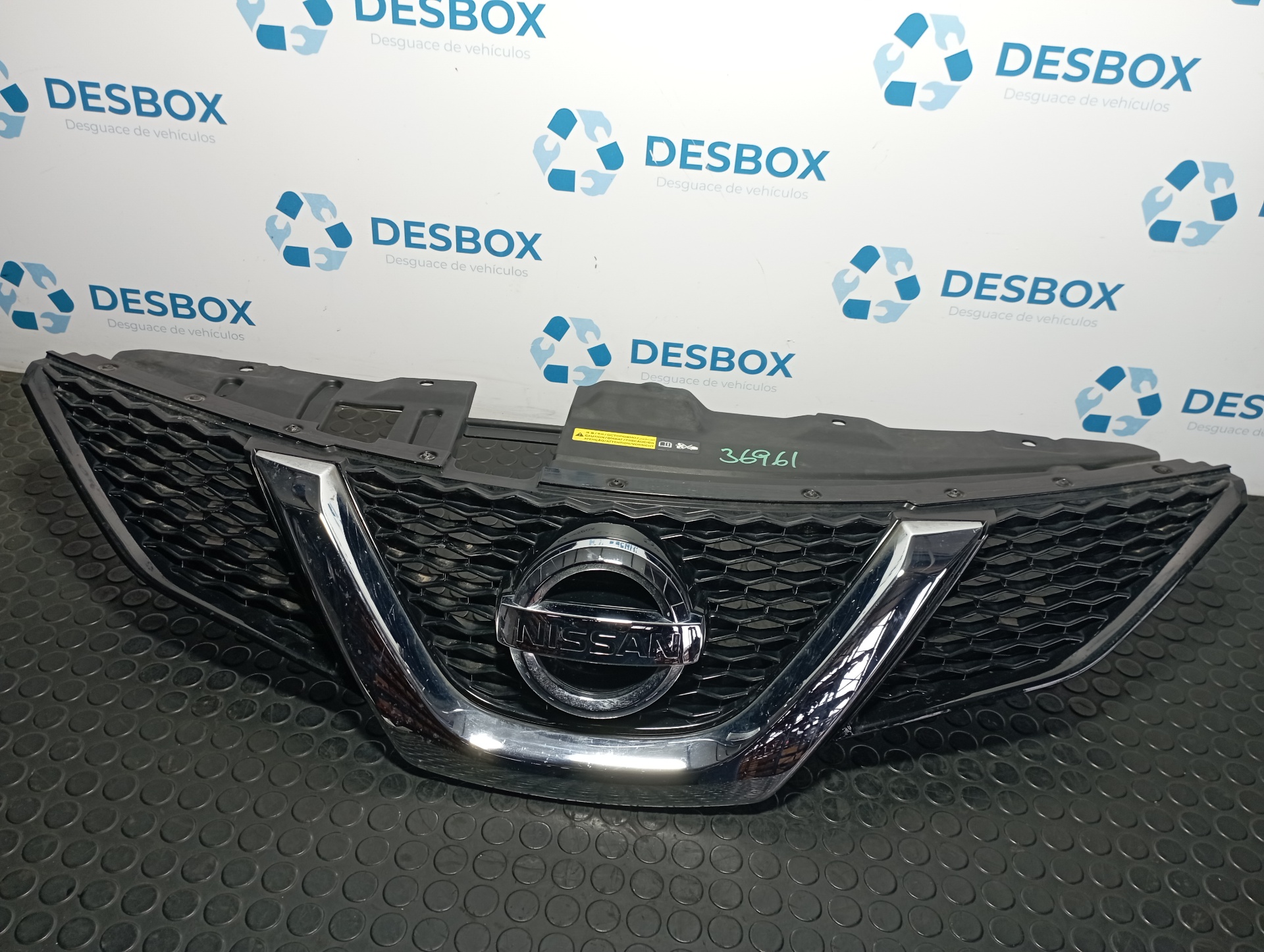 REJILLA DELANTERA NISSAN QASHQAI (J11) - vista 2