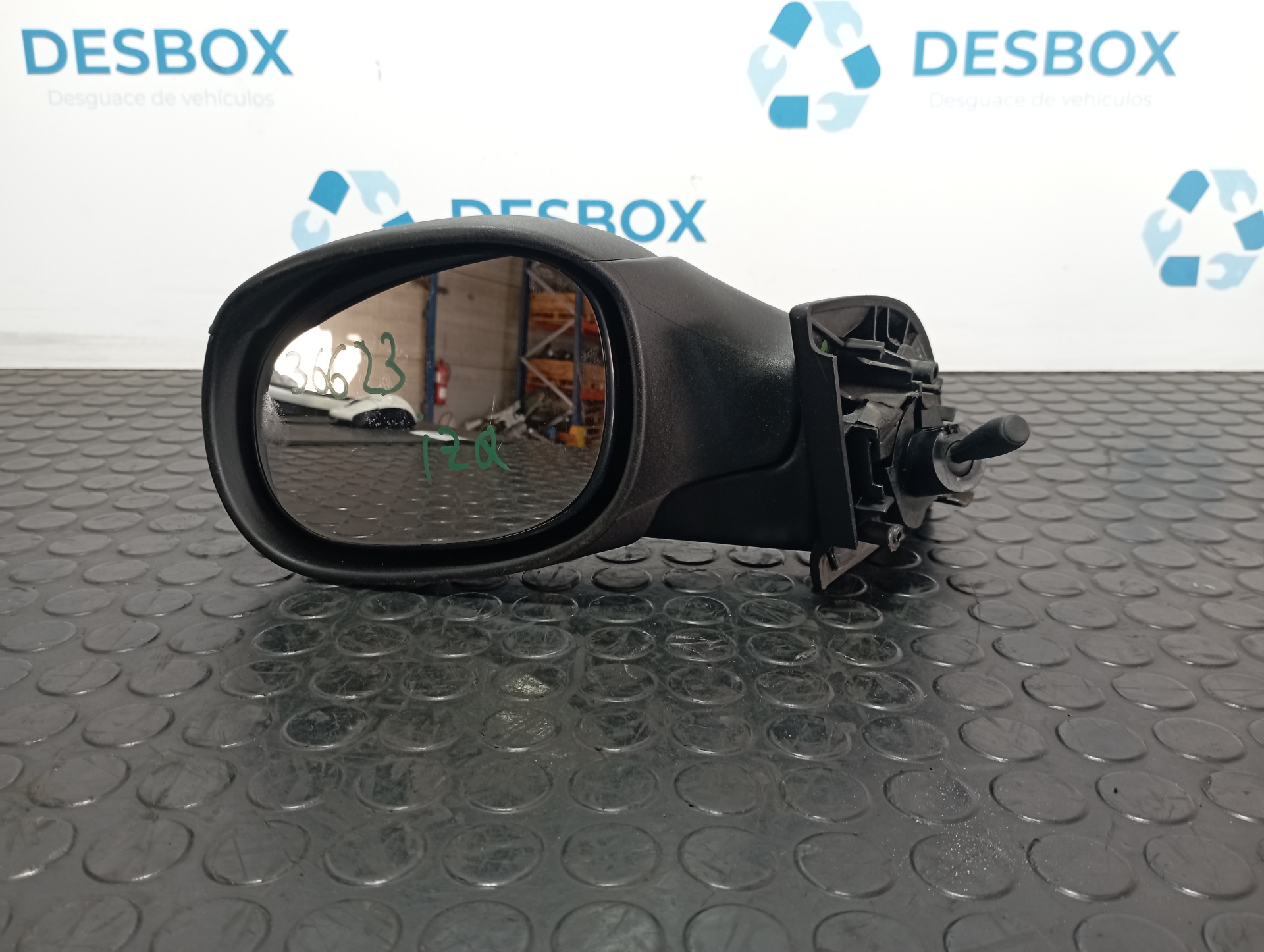 RETROVISOR IZQUIERDO CITROEN C3