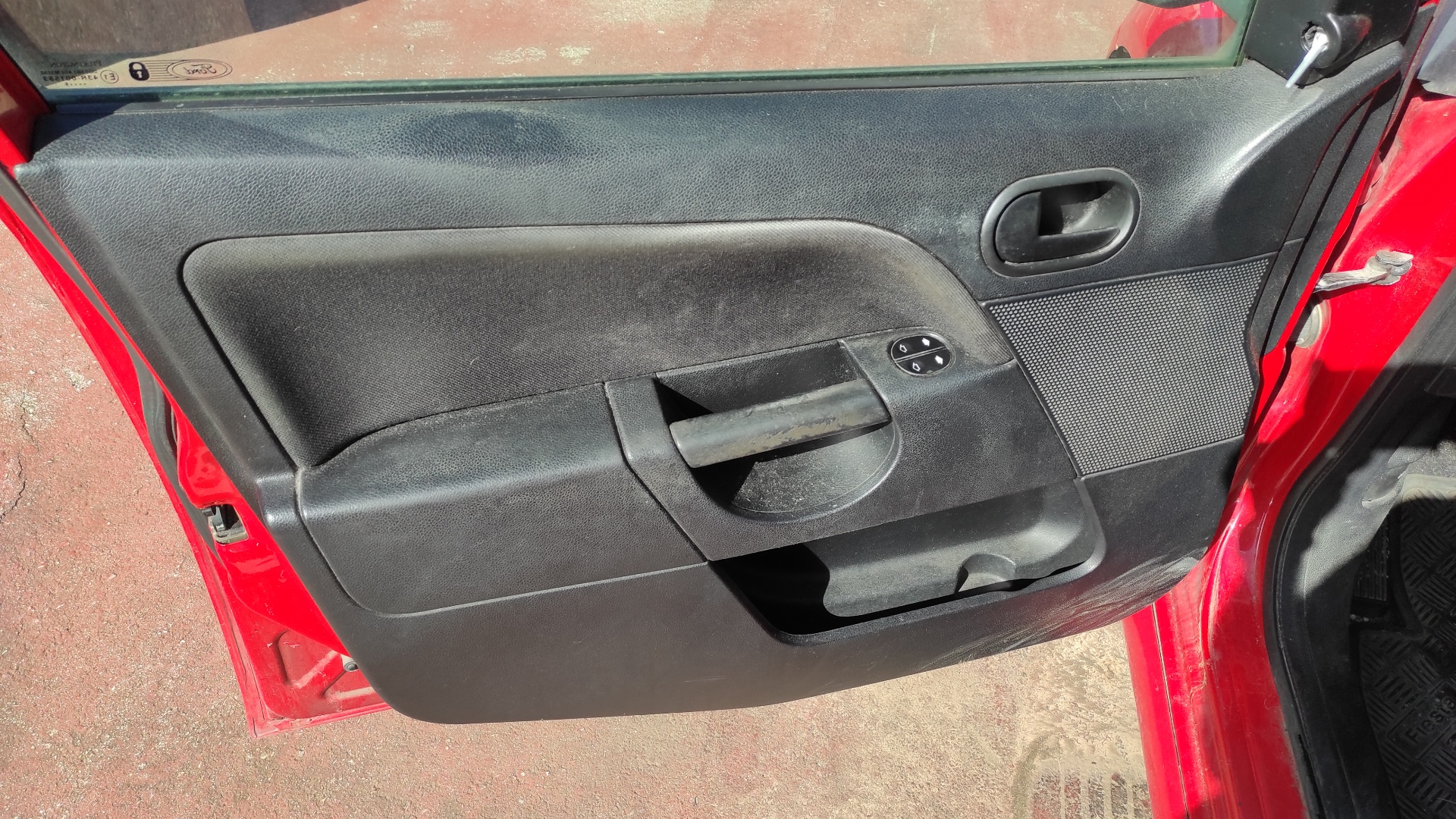 REJILLA DELANTERA FORD FIESTA - vista 7