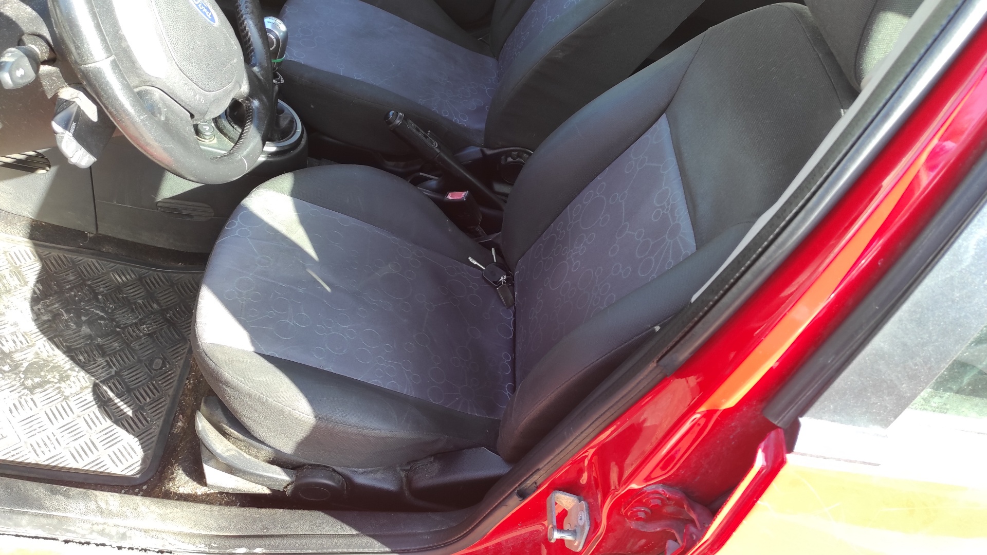 REJILLA DELANTERA FORD FIESTA - vista 12