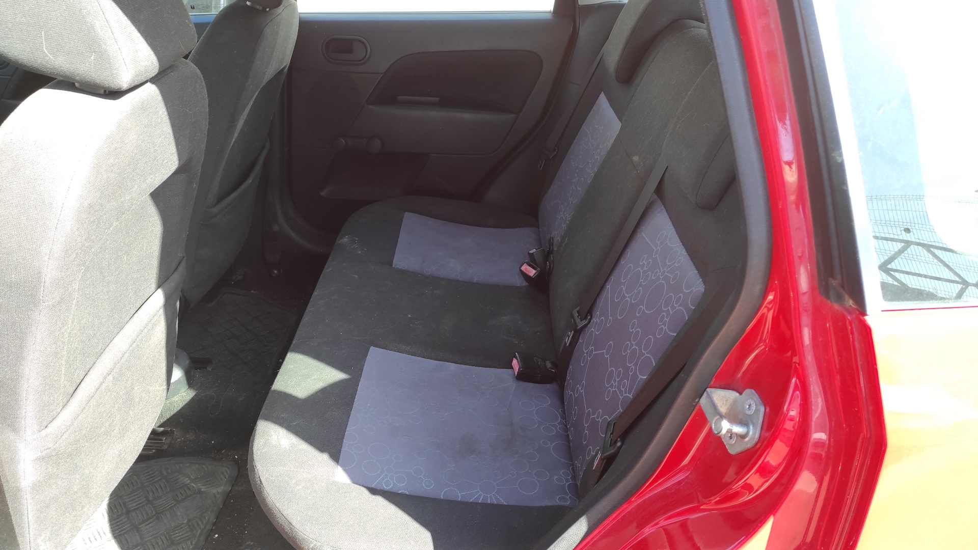 REJILLA DELANTERA FORD FIESTA - vista 6