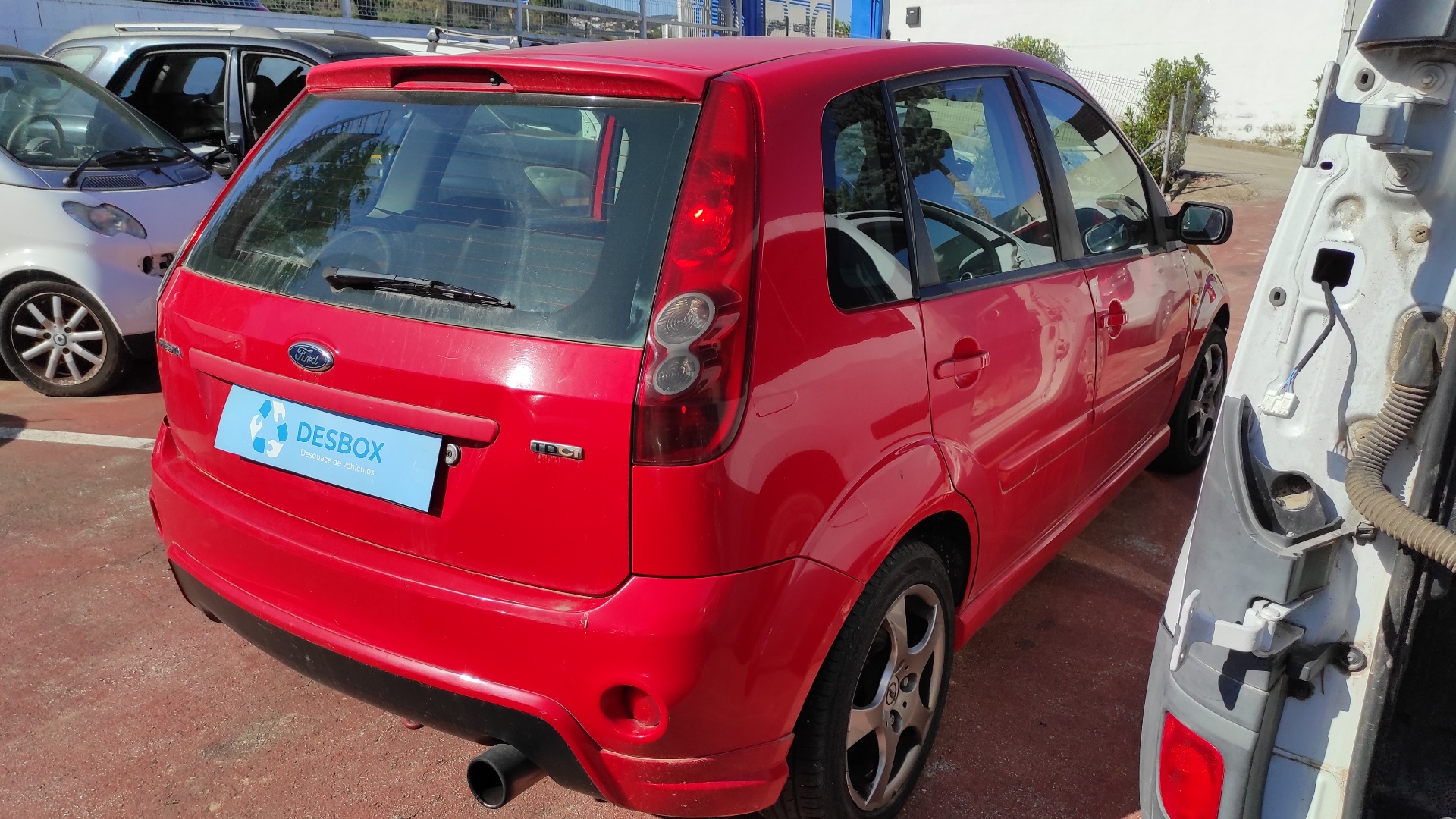 REJILLA DELANTERA FORD FIESTA - vista 11