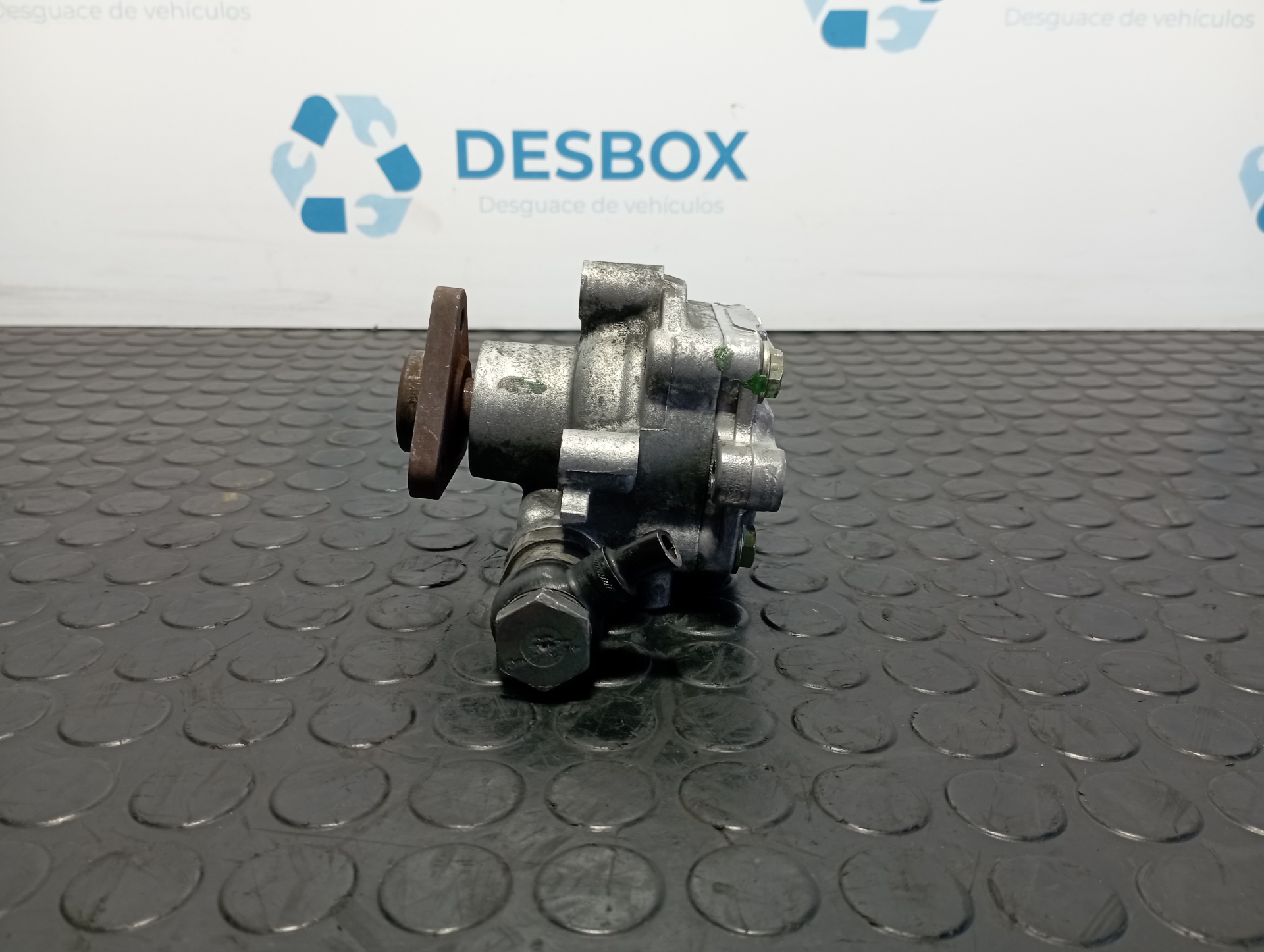 BOMBA DIRECCION VOLKSWAGEN PASSAT BERLINA (3B2) - vista 4