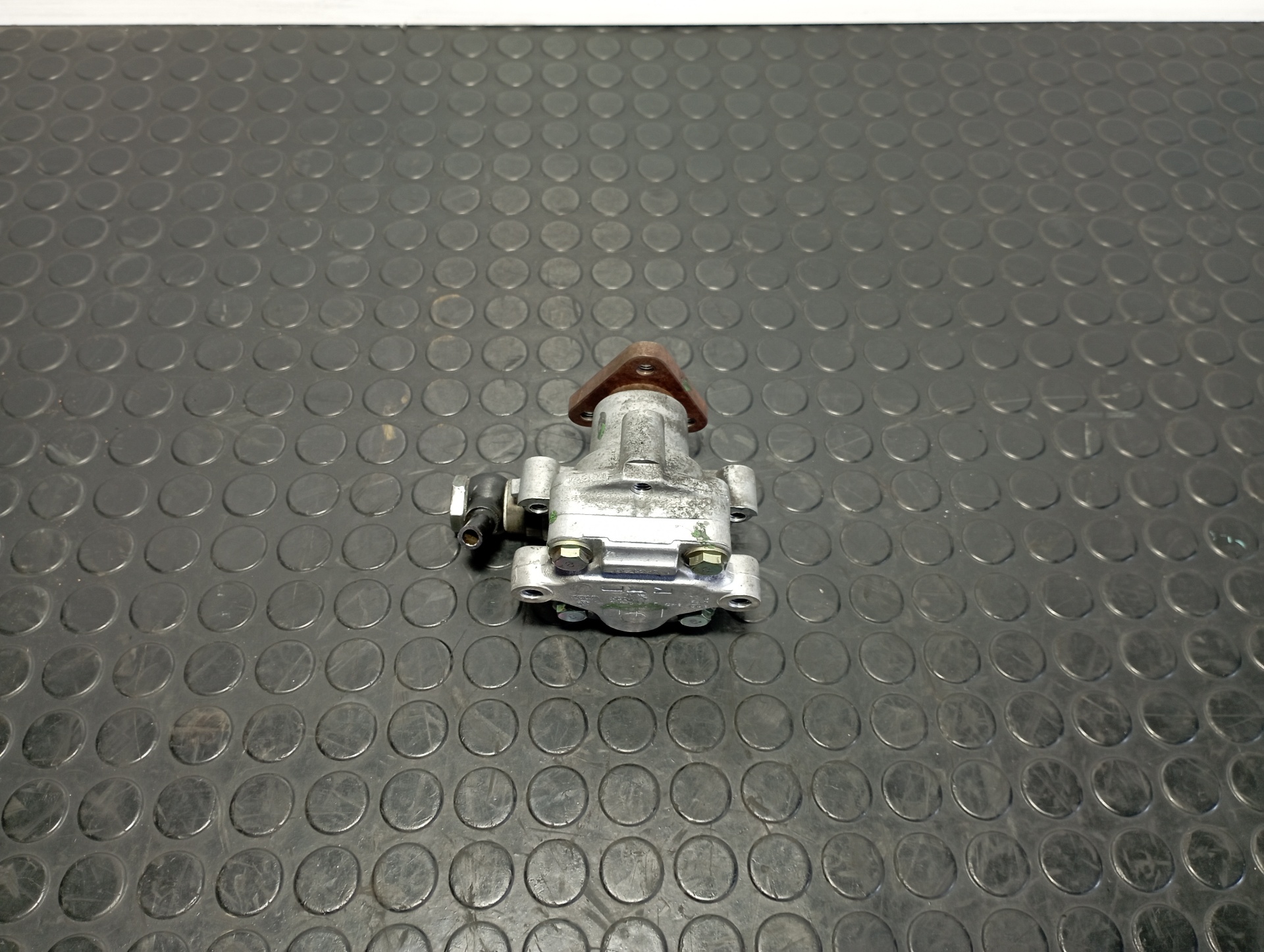 BOMBA DIRECCION VOLKSWAGEN PASSAT BERLINA (3B2) - vista 2