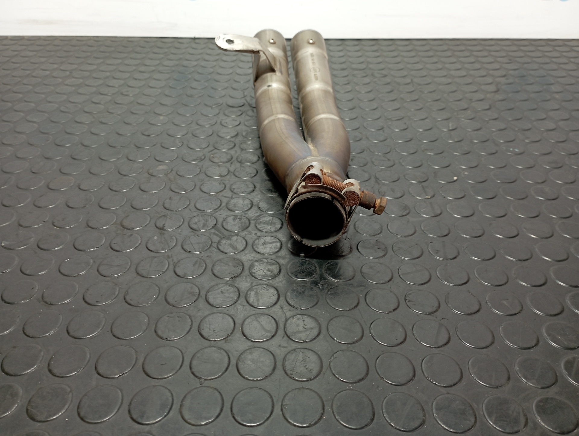 TUBO DE ESCAPE SUZUKI SFV650 - vista 3