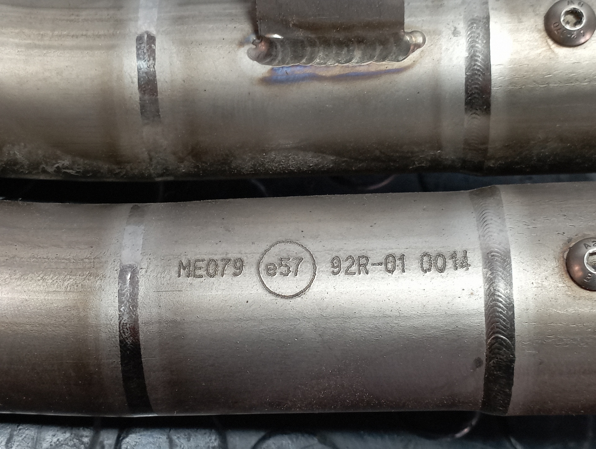 TUBO DE ESCAPE SUZUKI SFV650 - vista 4