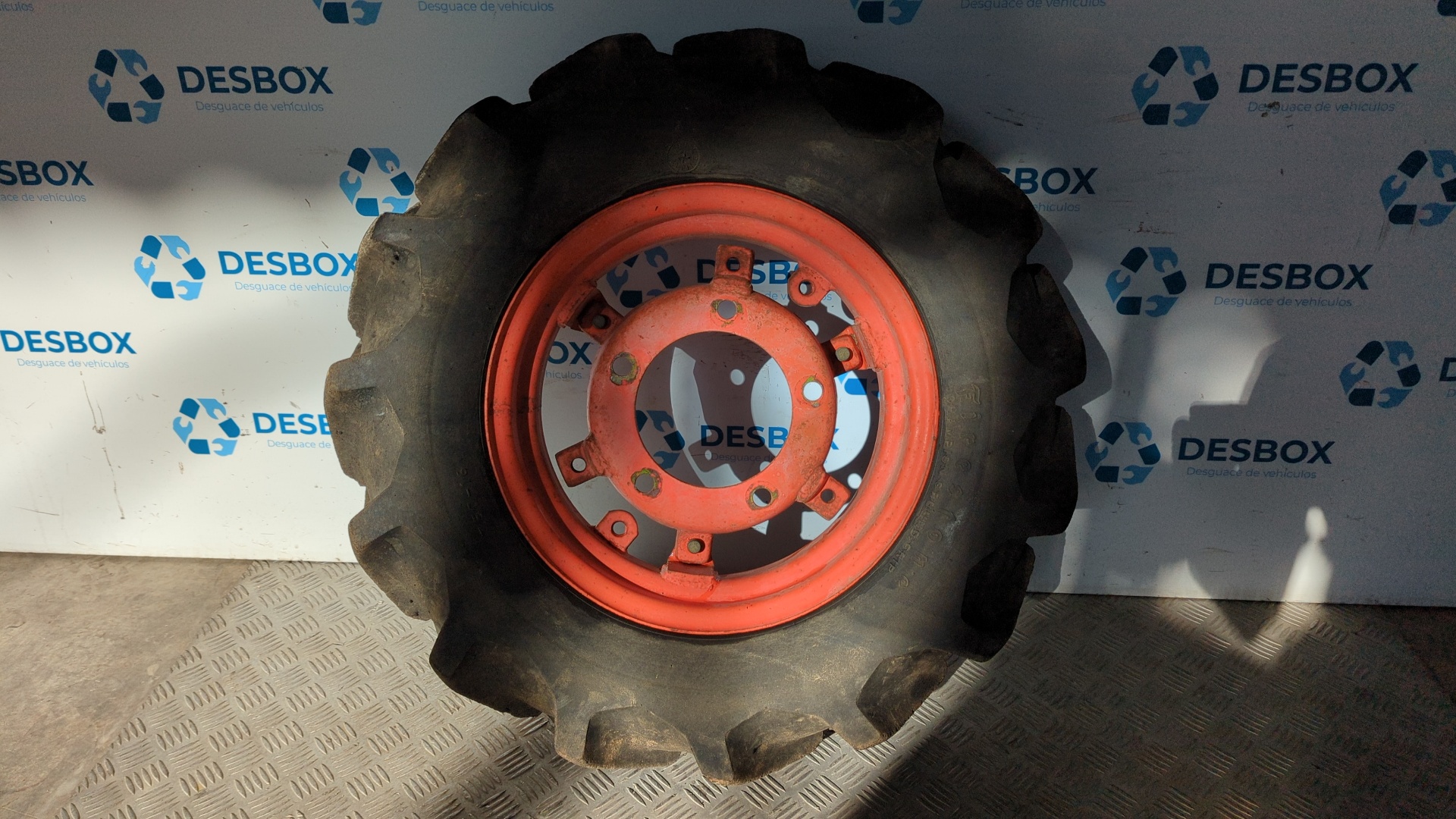 LLANTA AGRIA 2700 DL - vista 3