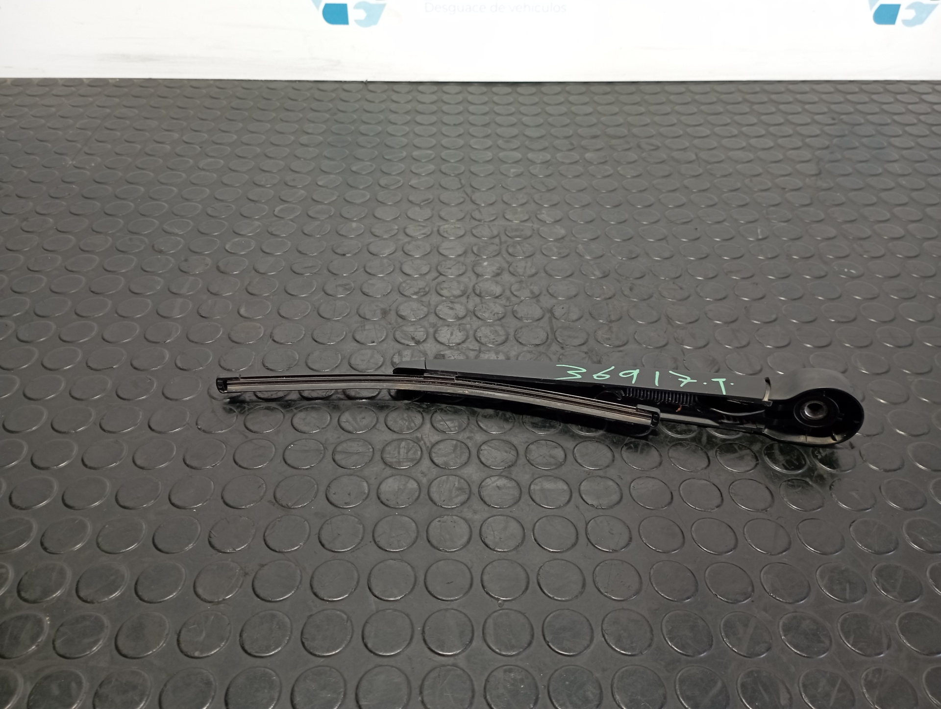 BRAZO LIMPIA TRASERO SEAT ARONA