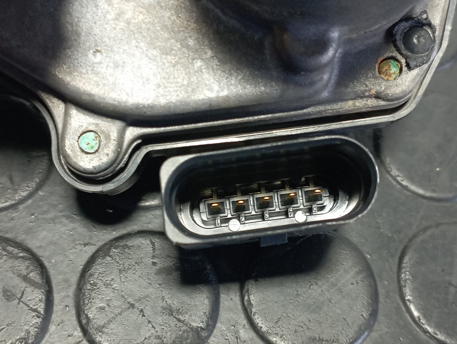 CAJA MARIPOSA AUDI A4 BERLINA (8W2) - vista 2