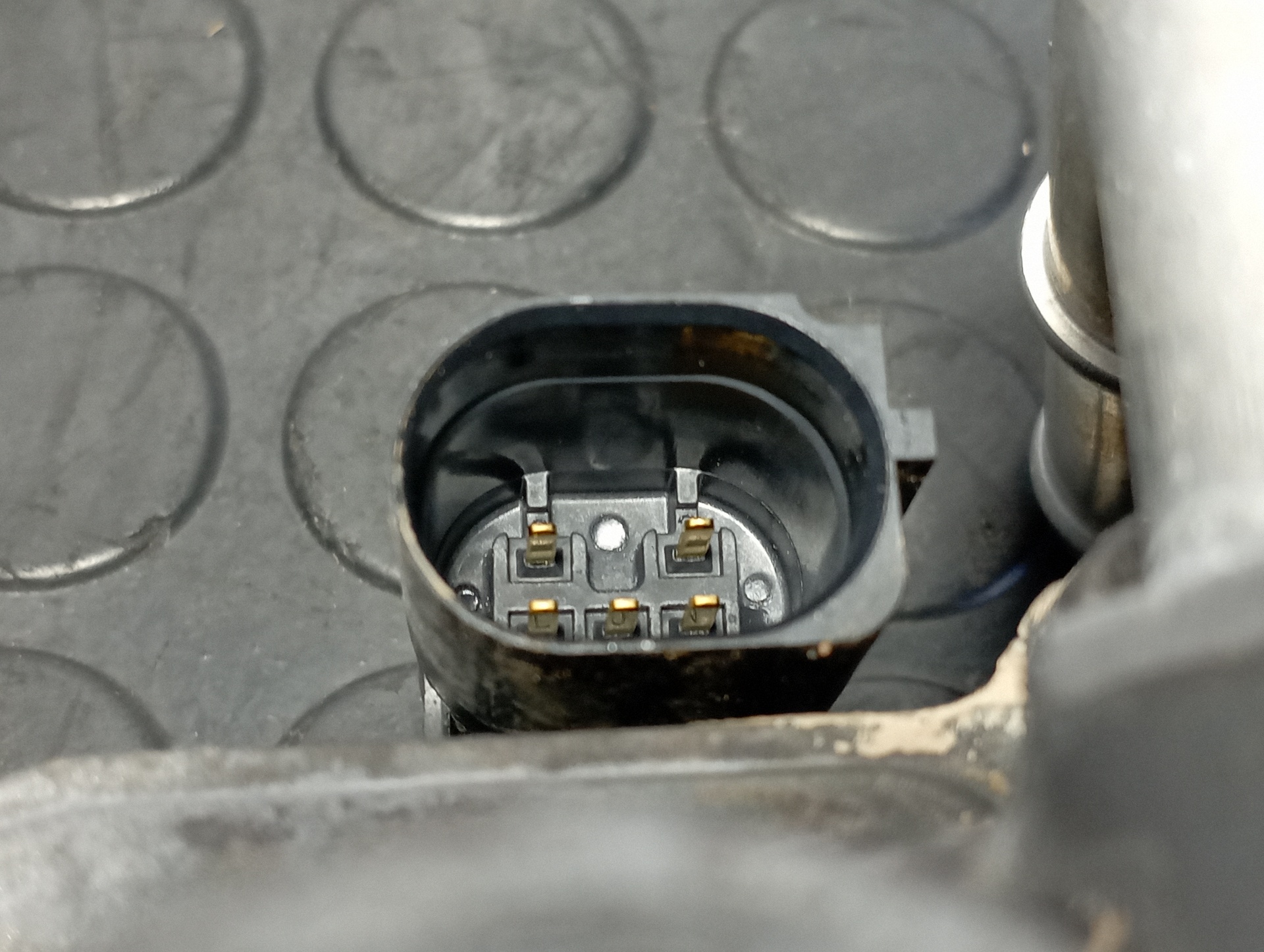 VALVULA EGR AUDI A4 BERLINA (8W2) - vista 3